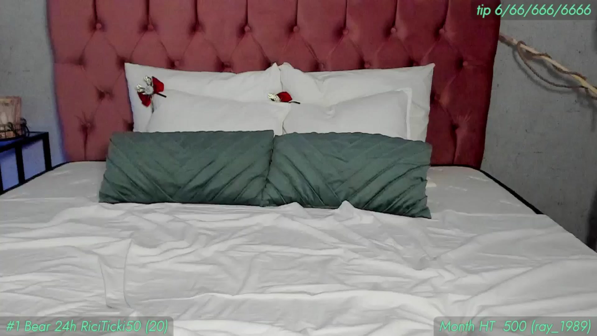 Gallery image thumbnail from AnnieKarrera1's myfreecams stream on, 04/15/2025, 13:38 image 17 of 20