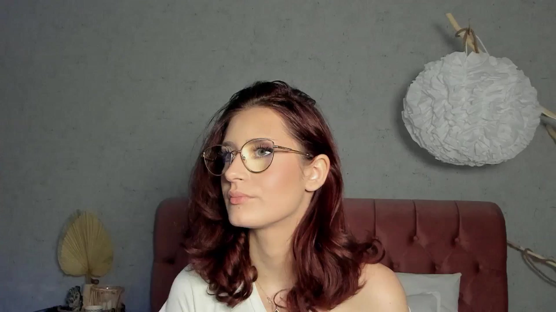 Gallery image thumbnail from AnnieKarrera1's myfreecams stream on, 04/18/2025, 19:11 image 2 of 20