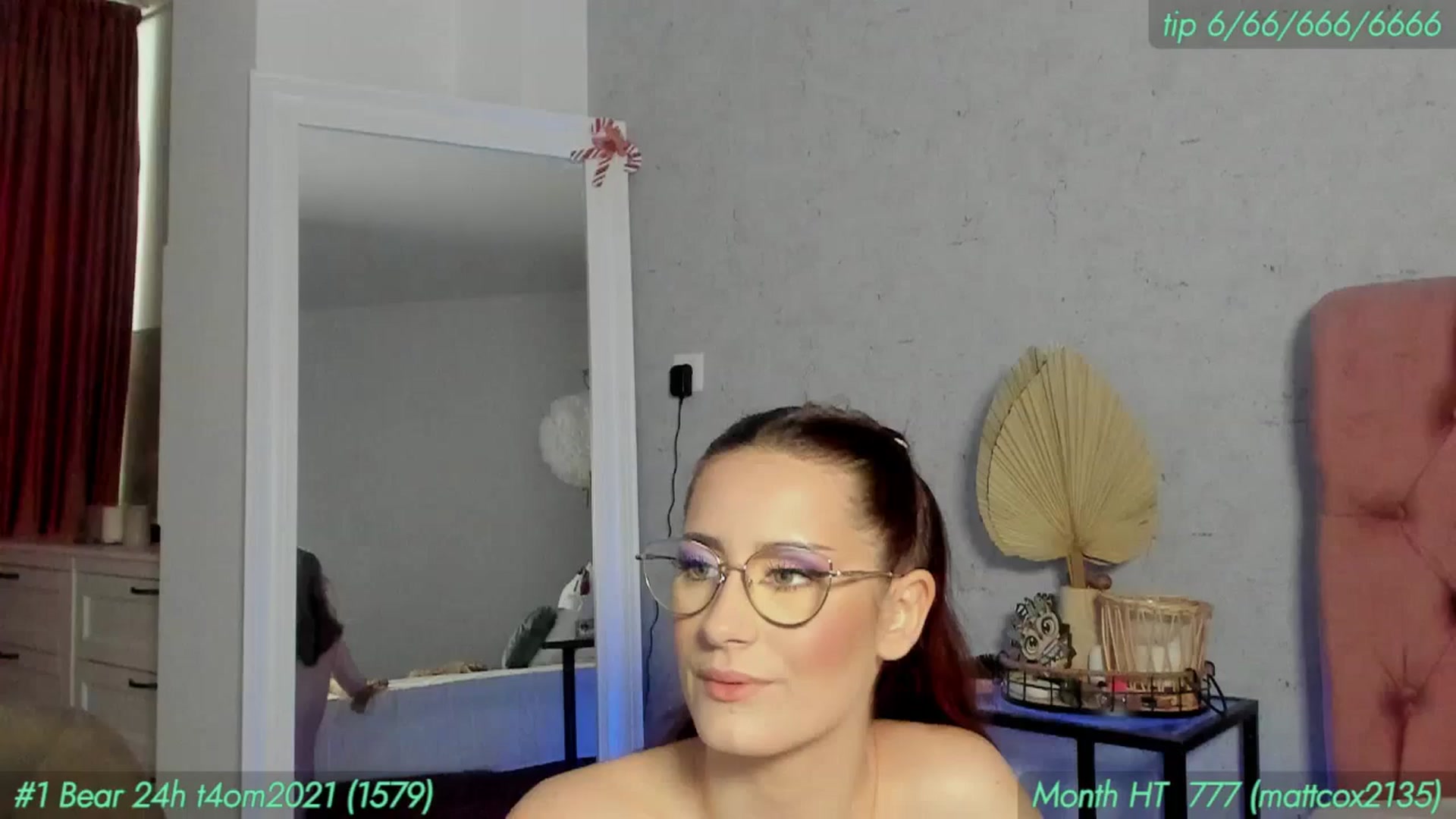 Gallery image thumbnail from AnnieKarrera1's myfreecams stream on, 04/27/2025, 16:58 image 8 of 20