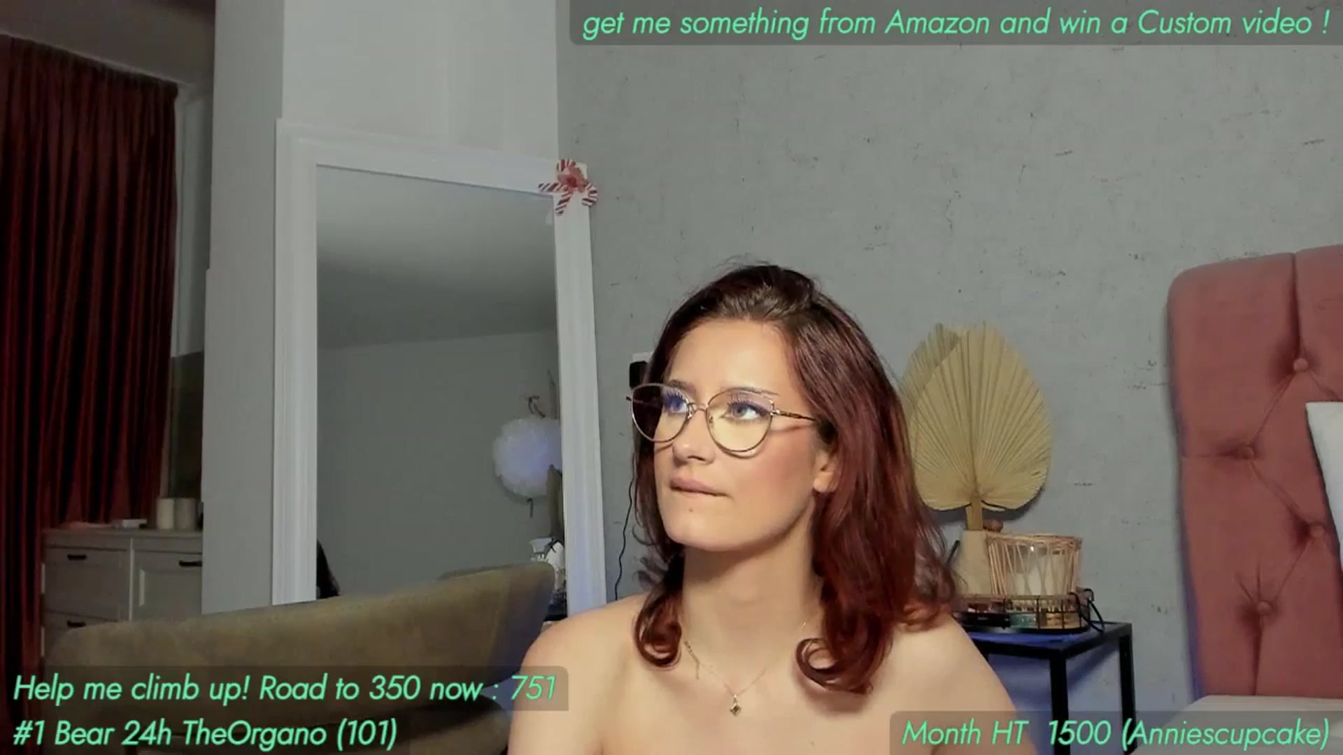 Gallery image thumbnail from AnnieKarrera1's myfreecams stream on, 05/26/2025, 17:37 image 6 of 20