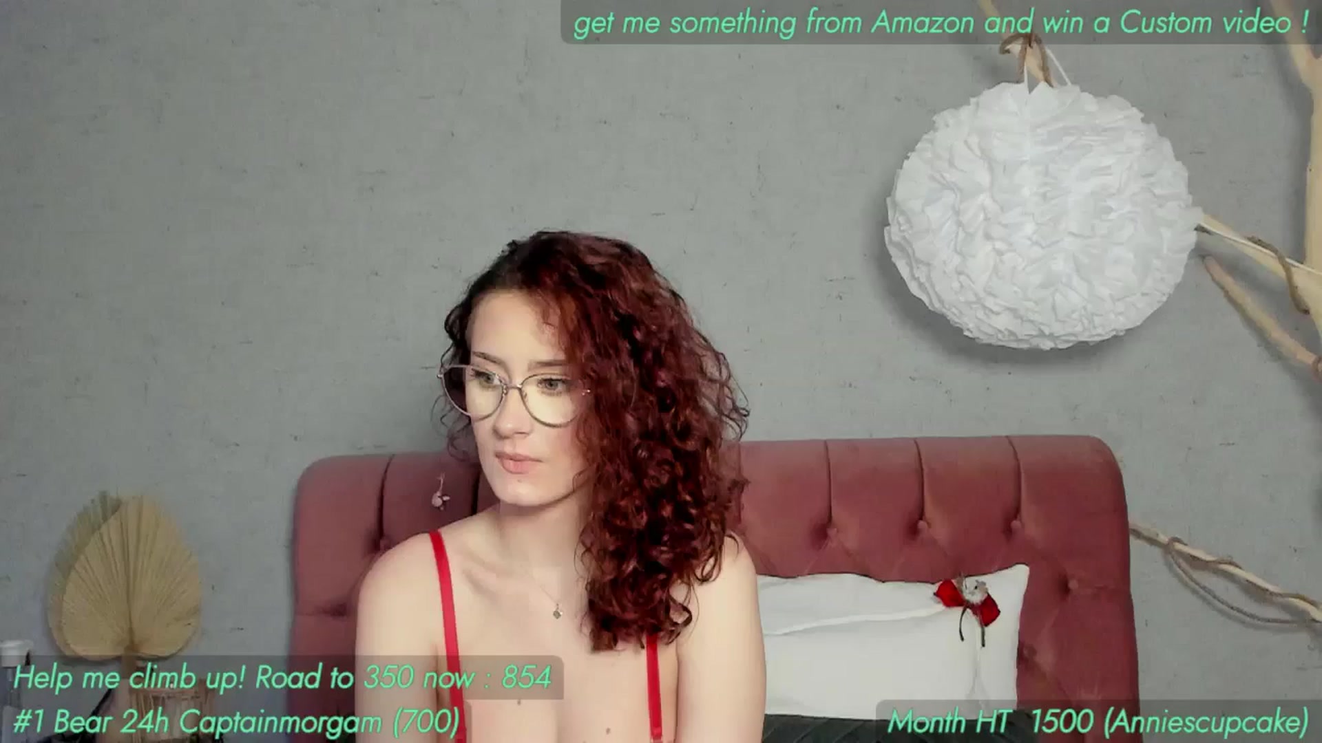 Gallery image thumbnail from AnnieKarrera1's myfreecams stream on, 05/31/2025, 16:26 image 17 of 20