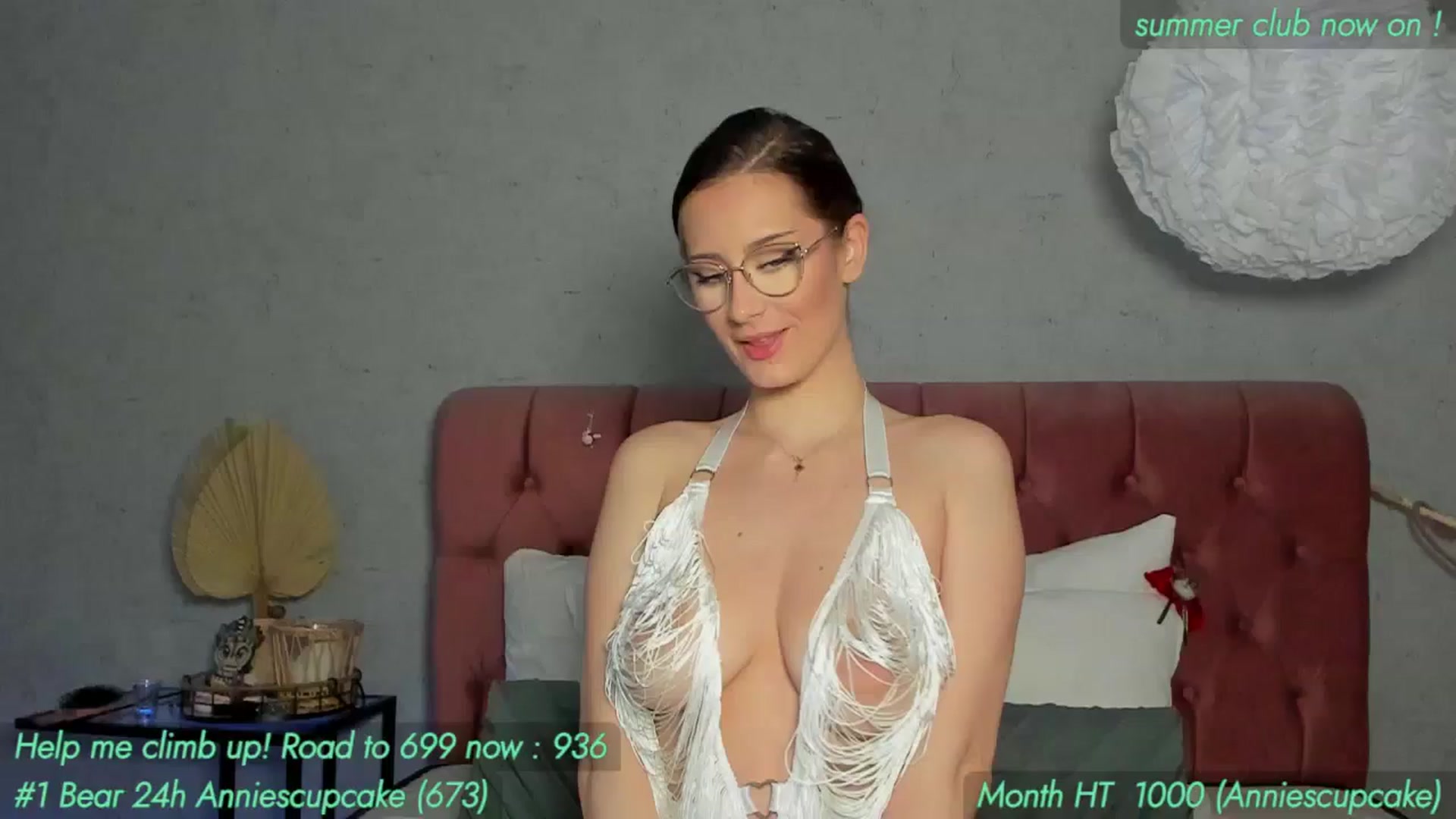 Gallery image thumbnail from AnnieKarrera1's myfreecams stream on, 06/10/2025, 18:26 image 1 of 20