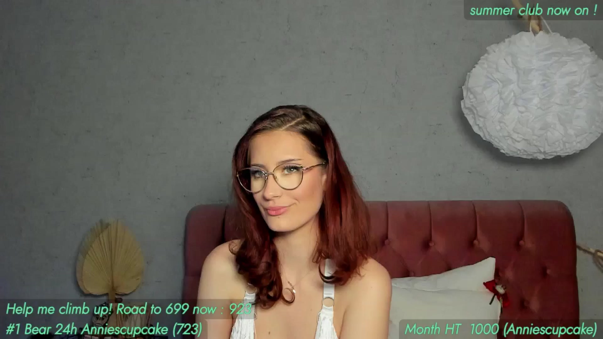 Gallery image thumbnail from AnnieKarrera1's myfreecams stream on, 06/10/2025, 18:26 image 16 of 20