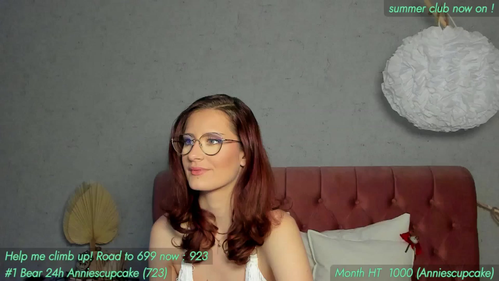 Gallery image thumbnail from AnnieKarrera1's myfreecams stream on, 06/10/2025, 18:26 image 18 of 20