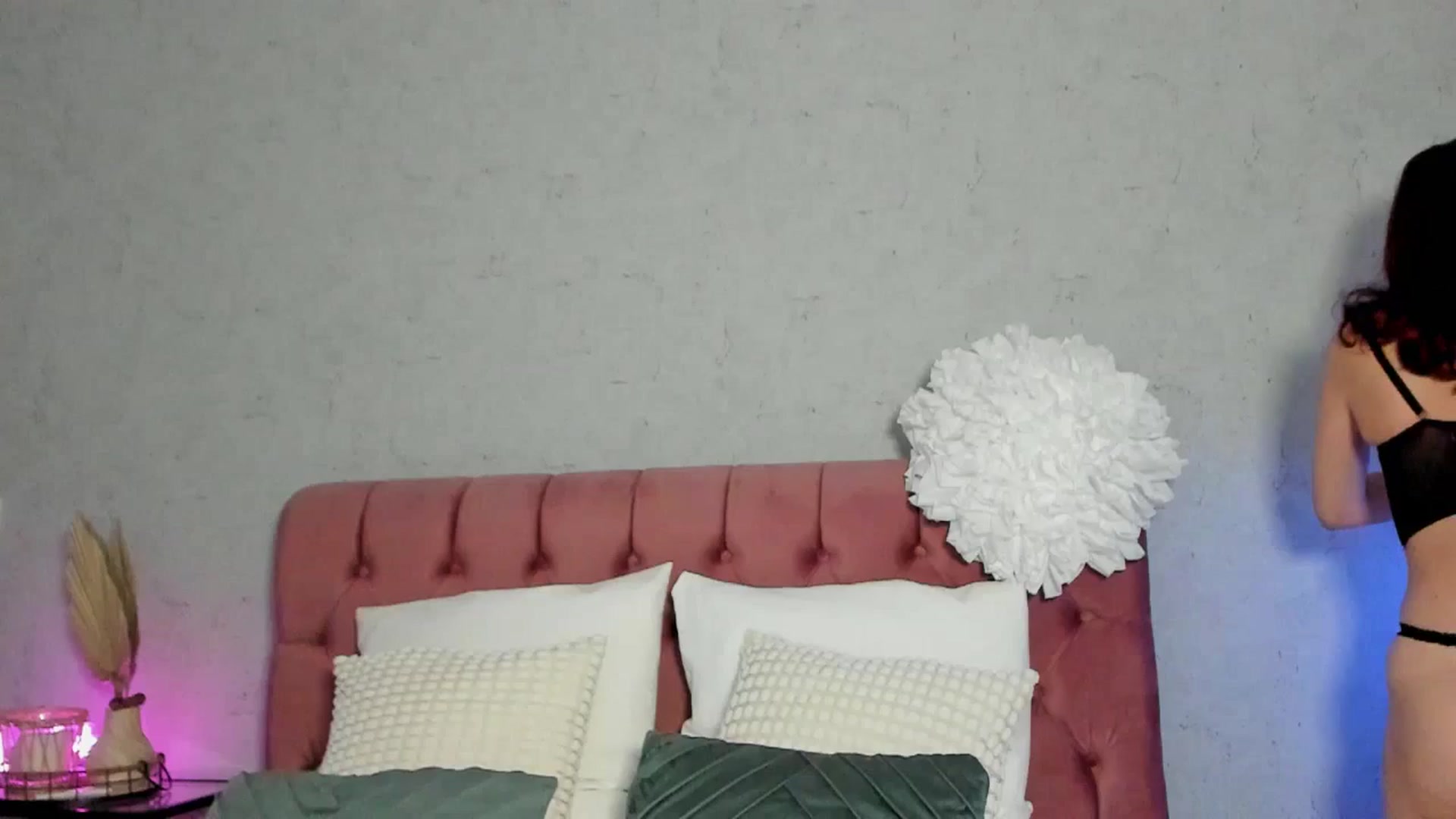 Gallery image thumbnail from AnnieKarrera1's myfreecams stream on, 07/29/2025, 14:56 image 12 of 20