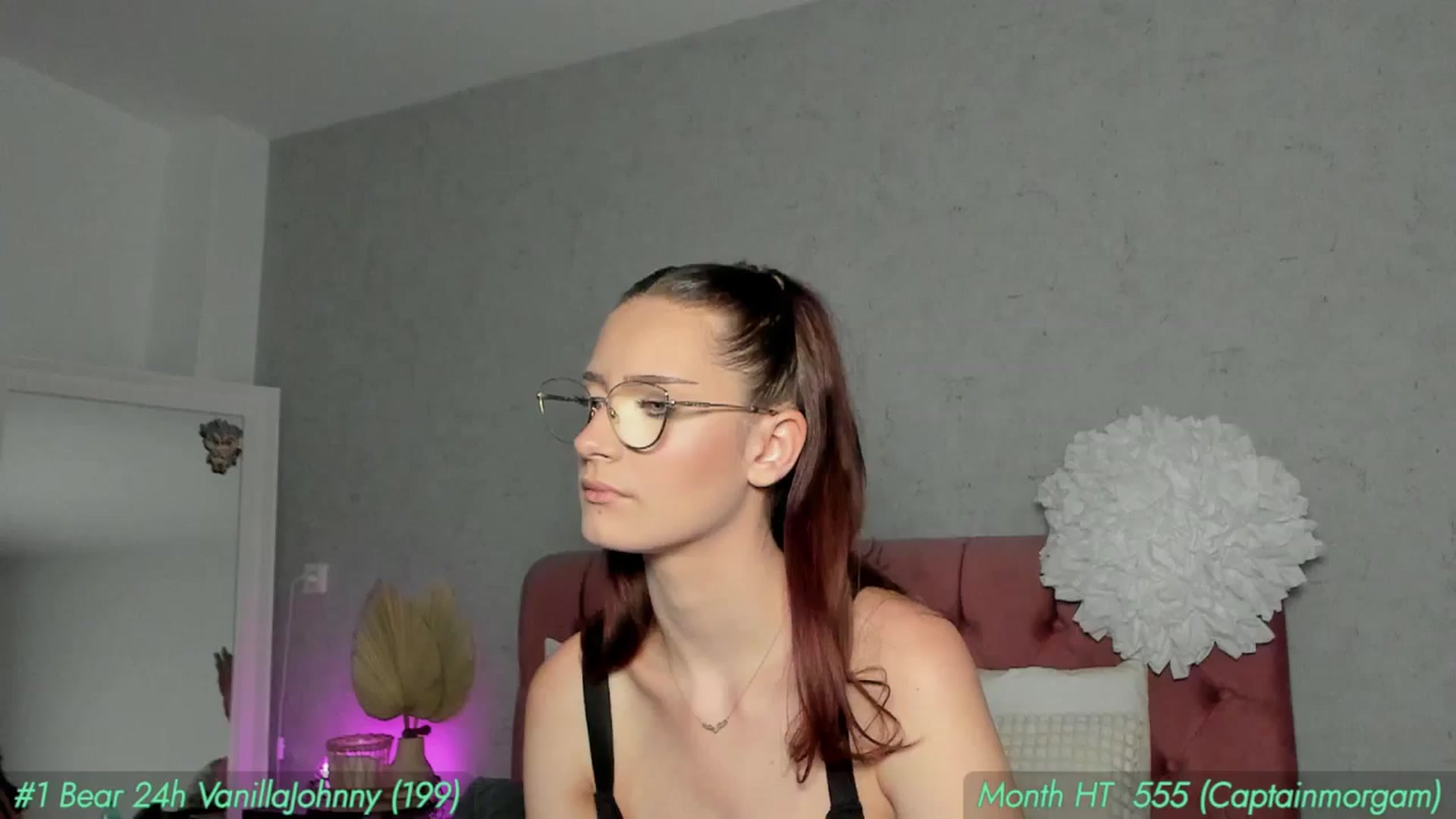Gallery image thumbnail from AnnieKarrera1's myfreecams stream on, 08/13/2025, 14:57 image 9 of 20