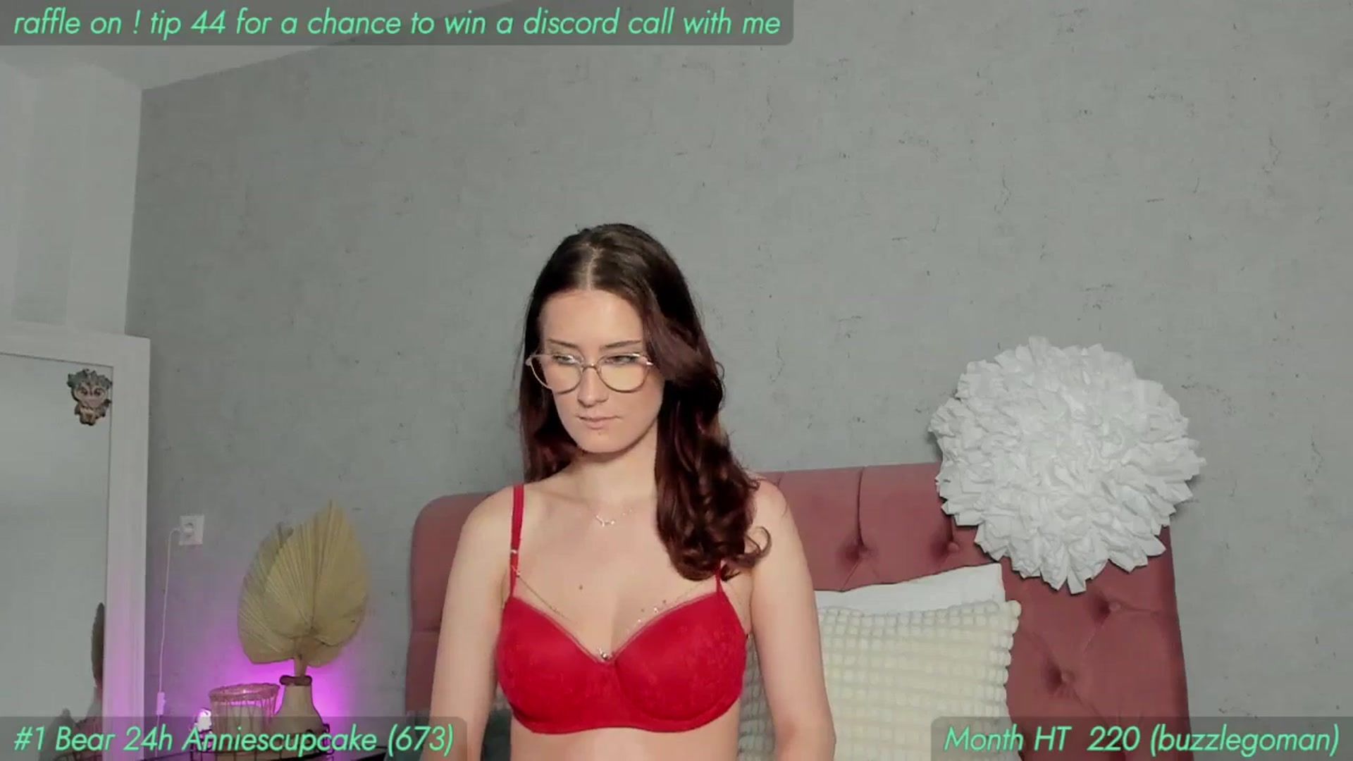 Gallery image thumbnail from AnnieKarrera1's myfreecams stream on, 09/07/2025, 10:31 image 14 of 20