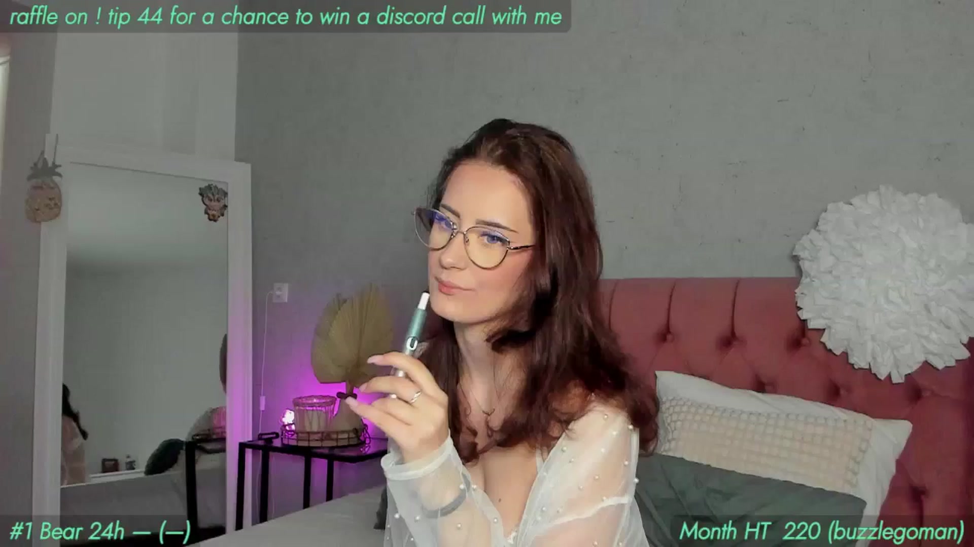 Gallery image thumbnail from AnnieKarrera1's myfreecams stream on, 09/22/2025, 16:31 image 1 of 20
