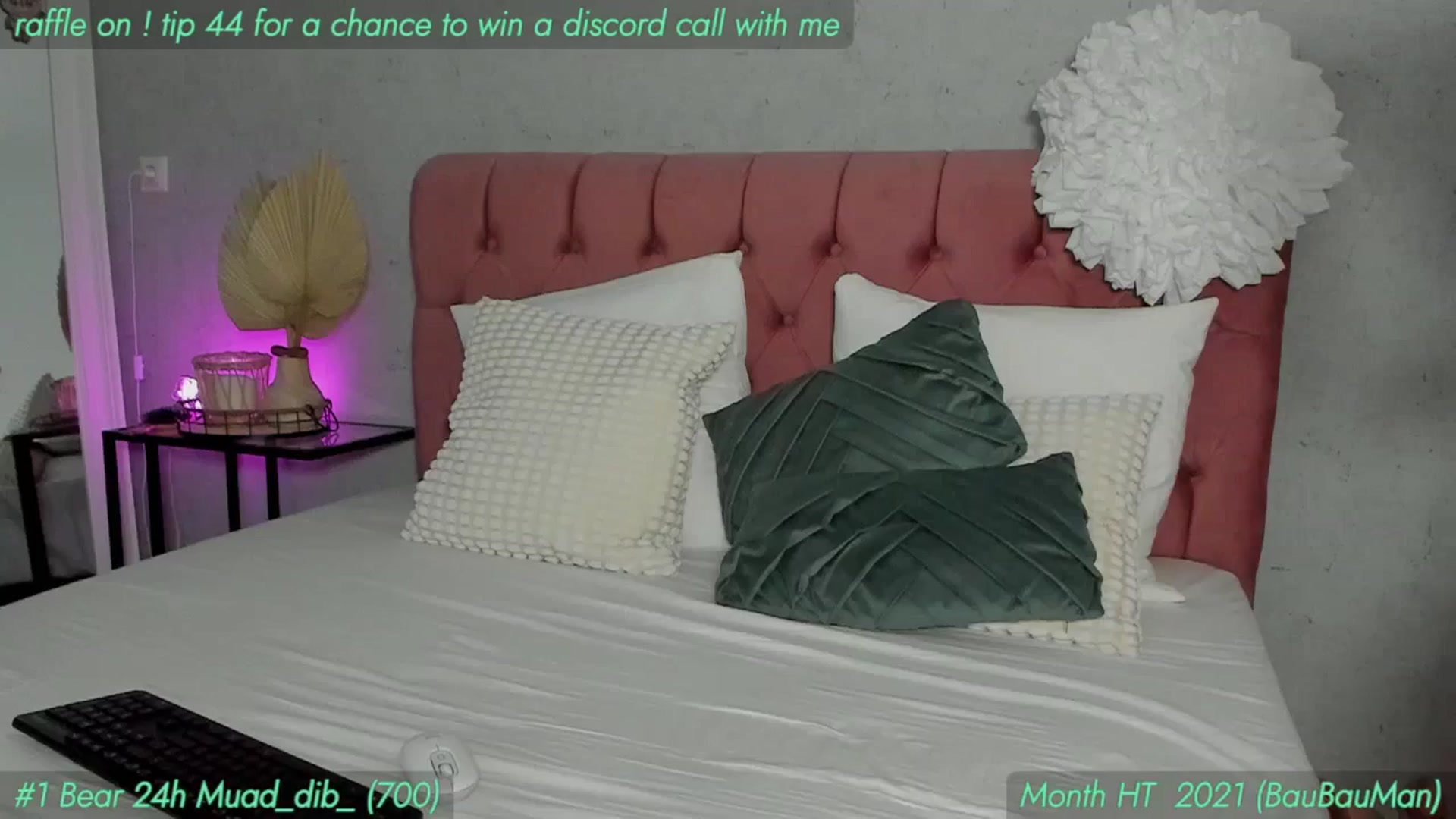 Gallery image thumbnail from AnnieKarrera1's myfreecams stream on, 10/08/2025, 13:06 image 1 of 20