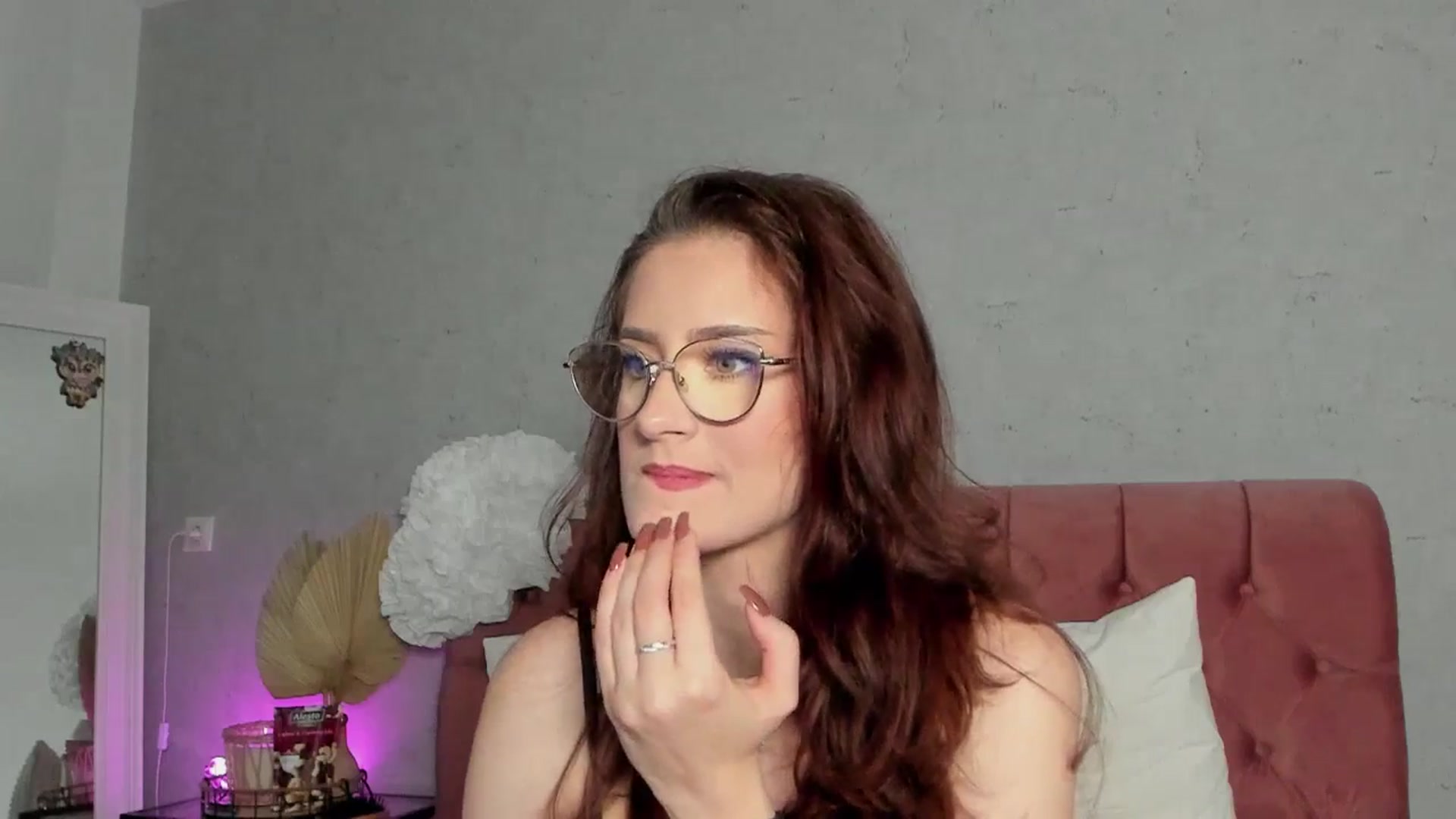 Gallery image thumbnail from AnnieKarrera1's myfreecams stream on, 11/22/2025, 10:11 image 4 of 20