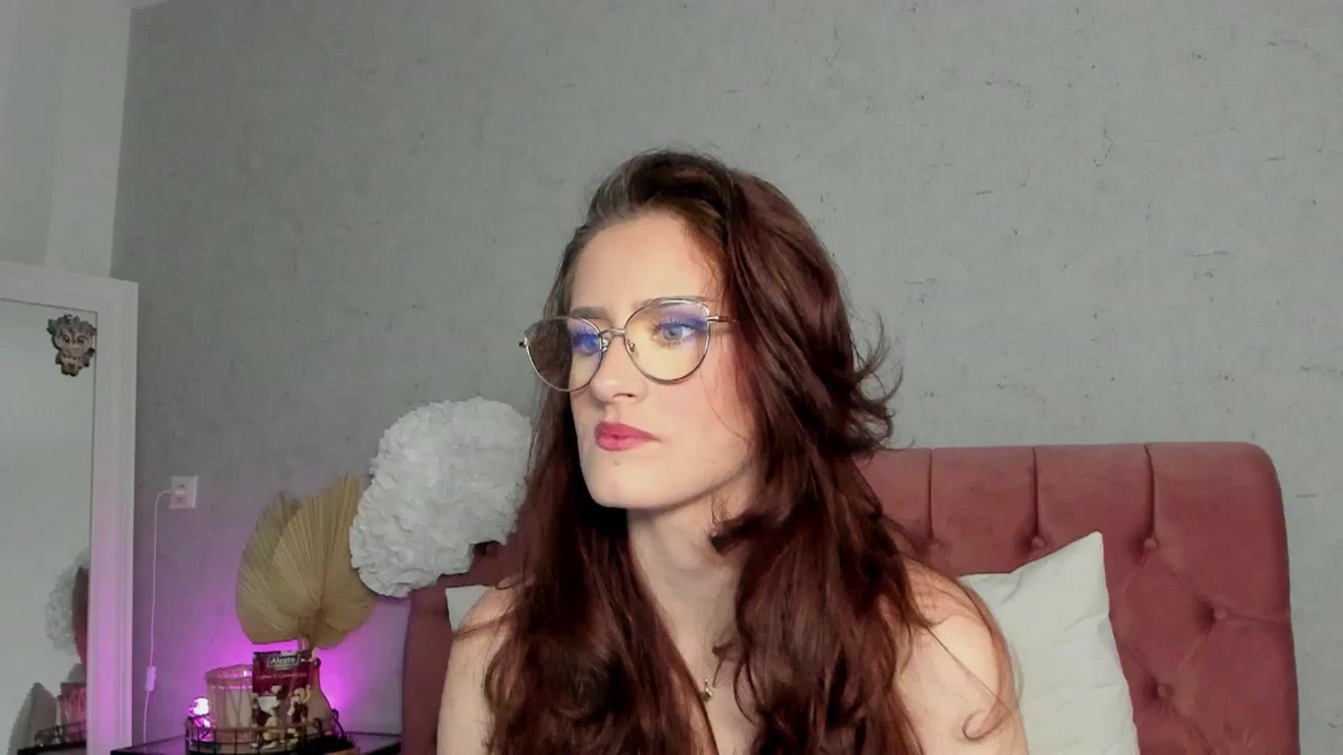 Gallery image thumbnail from AnnieKarrera1's myfreecams stream on, 11/22/2025, 10:11 image 3 of 20