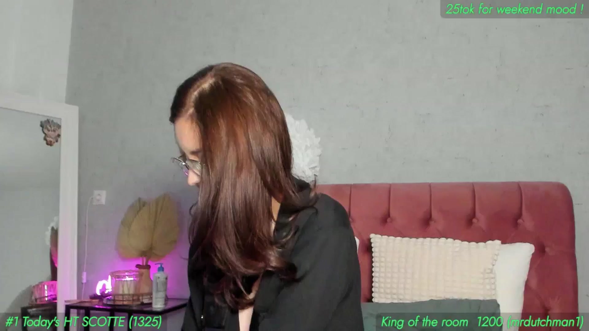 Gallery image thumbnail from AnnieKarrera1's myfreecams stream on, 01/31/2026, 17:14 image 9 of 20