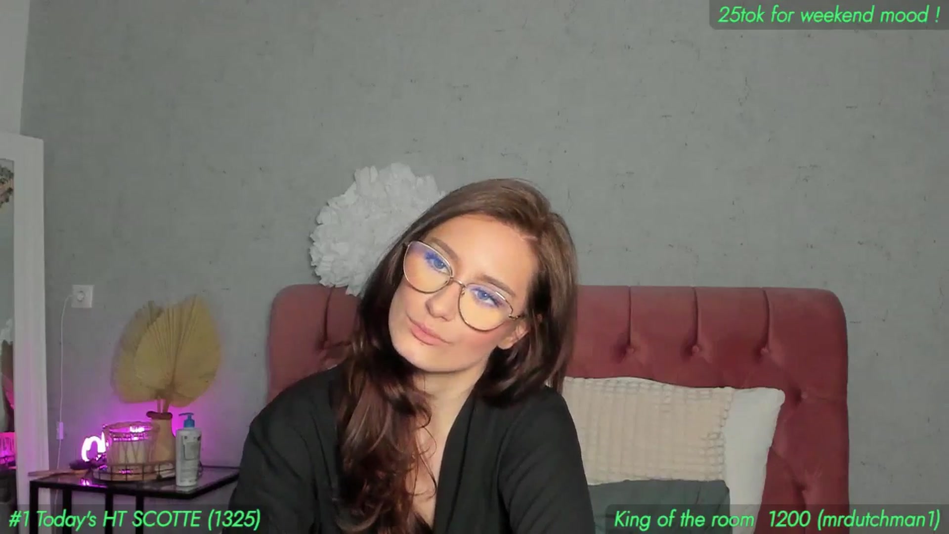 Gallery image thumbnail from AnnieKarrera1's myfreecams stream on, 01/31/2026, 17:14 image 11 of 20