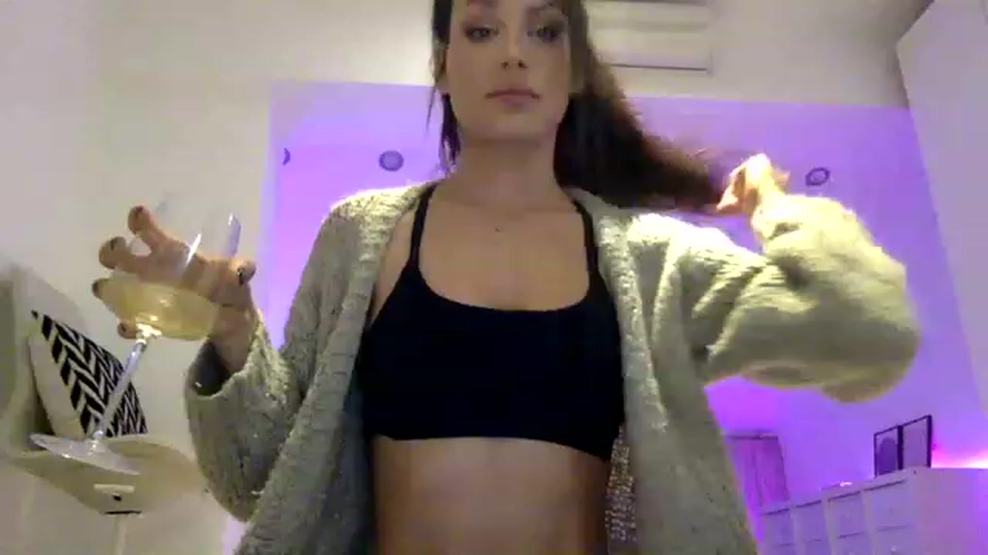 Gallery image thumbnail from AnnieRose__'s myfreecams stream on, 11/15/2022, 05:48 image 2 of 20