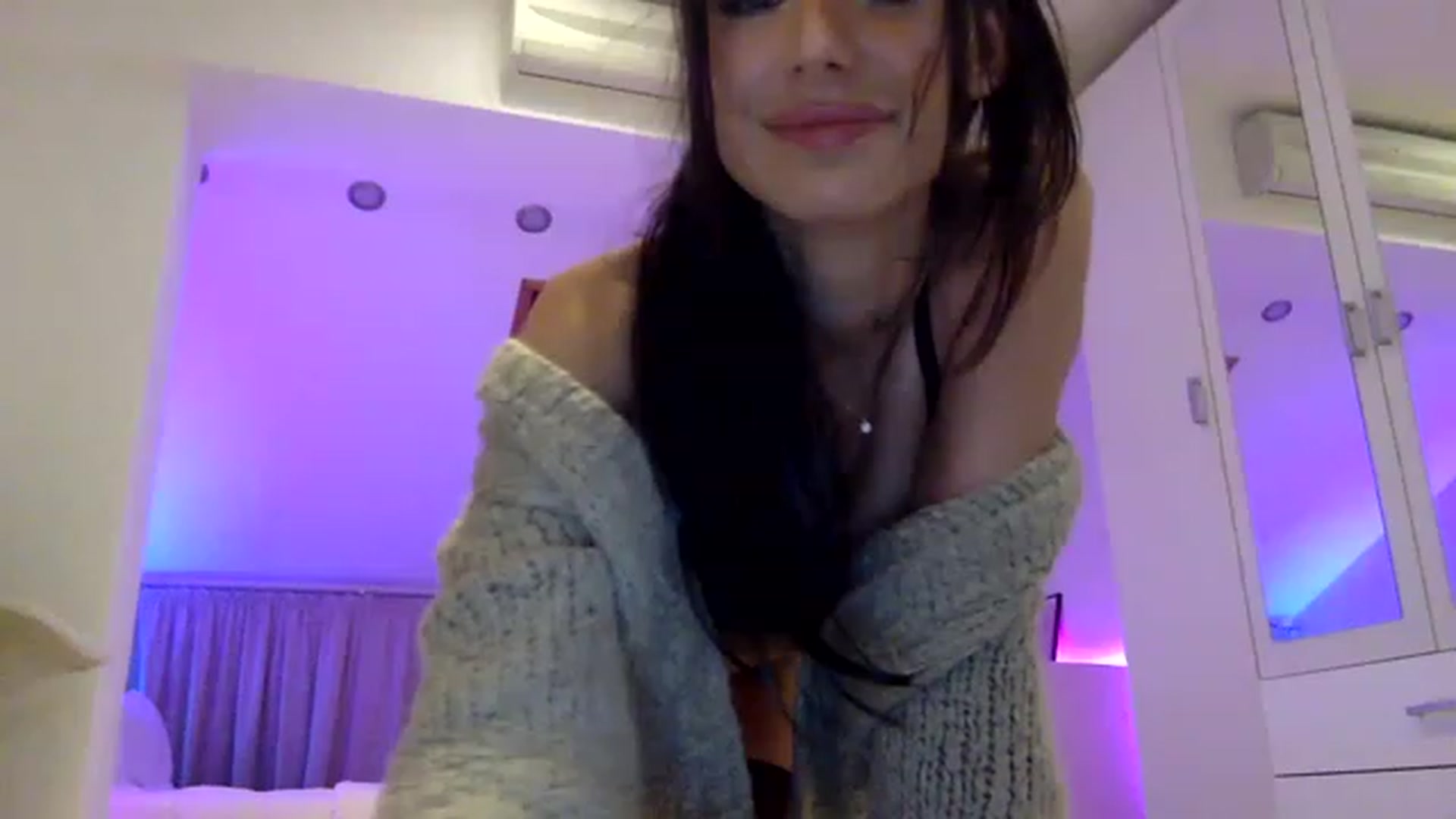 Gallery image thumbnail from AnnieRose__'s myfreecams stream on, 11/15/2022, 05:48 image 10 of 20