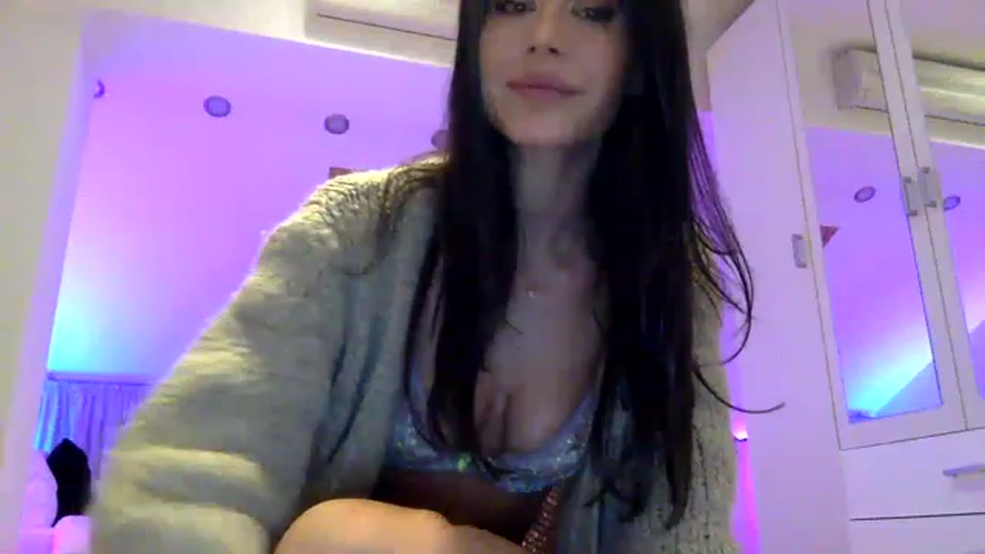 Gallery image thumbnail from AnnieRose__'s myfreecams stream on, 11/16/2022, 08:43 image 11 of 20