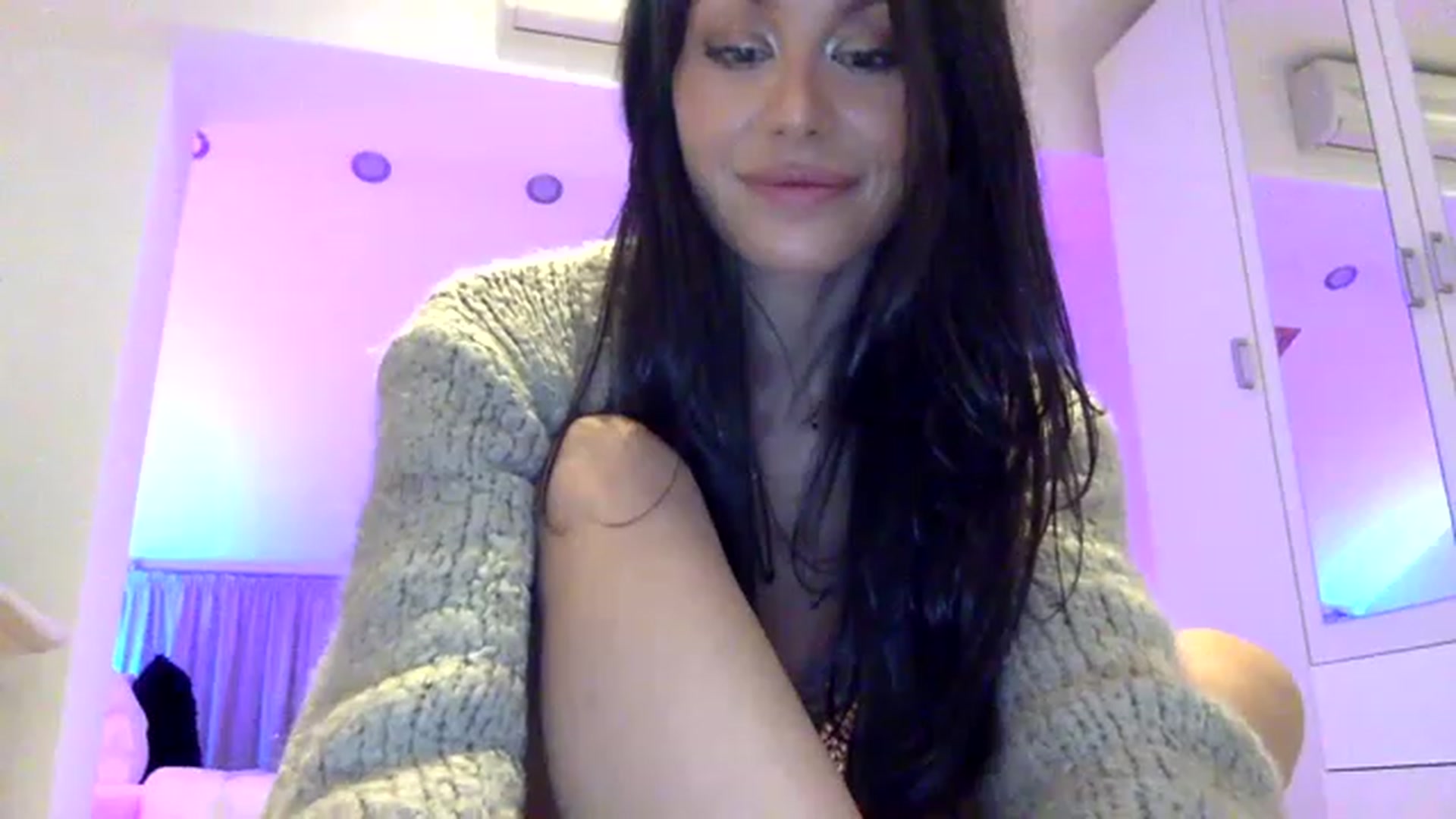 Gallery image thumbnail from AnnieRose__'s myfreecams stream on, 11/16/2022, 08:43 image 12 of 20