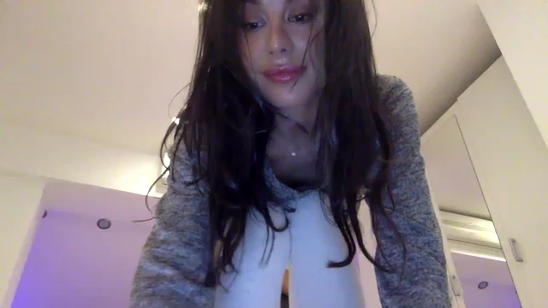 Gallery image thumbnail from AnnieRose__'s myfreecams stream on, 12/11/2022, 06:17 image 18 of 20