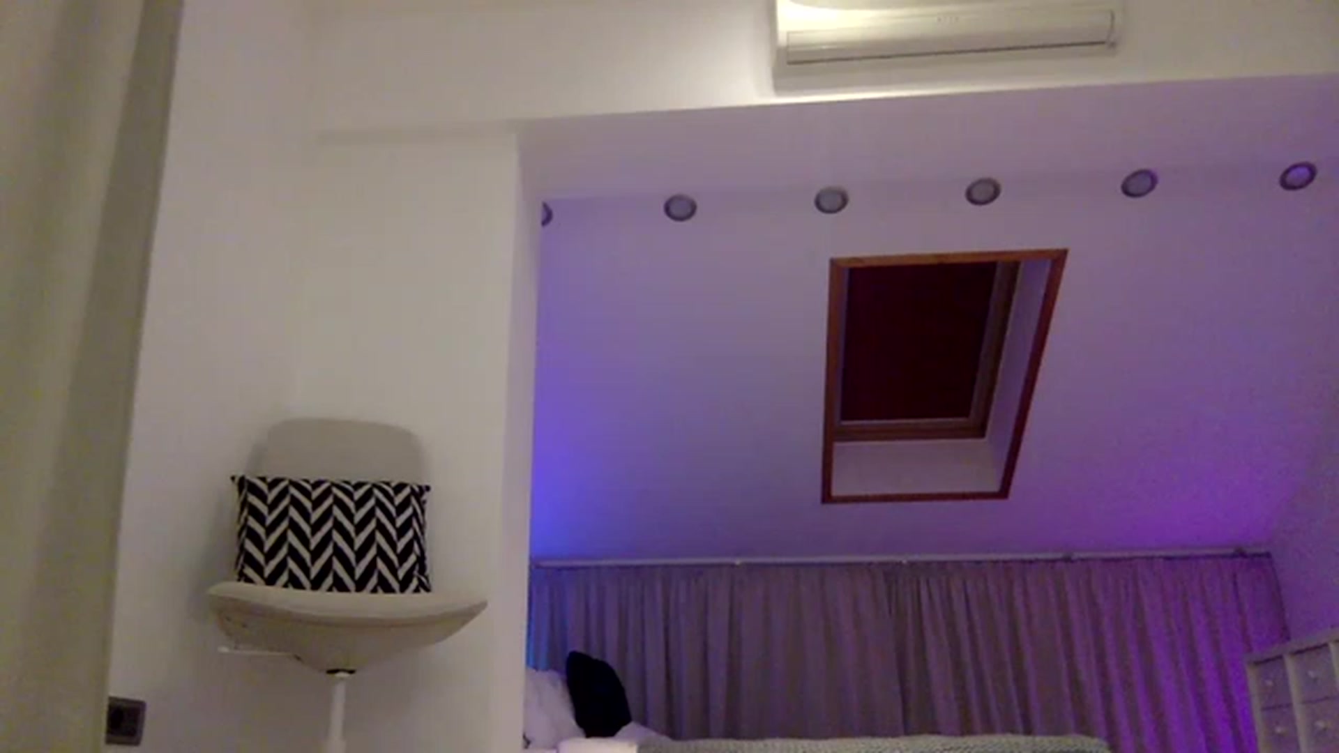 Gallery image thumbnail from AnnieRose__'s myfreecams stream on, 12/11/2022, 07:27 image 15 of 20