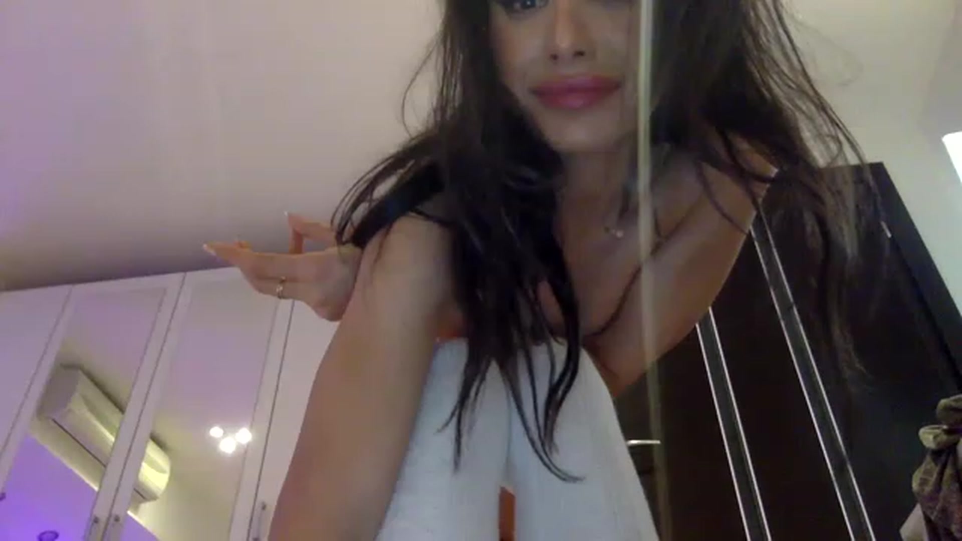 Gallery image thumbnail from AnnieRose__'s myfreecams stream on, 12/11/2022, 10:28 image 19 of 20