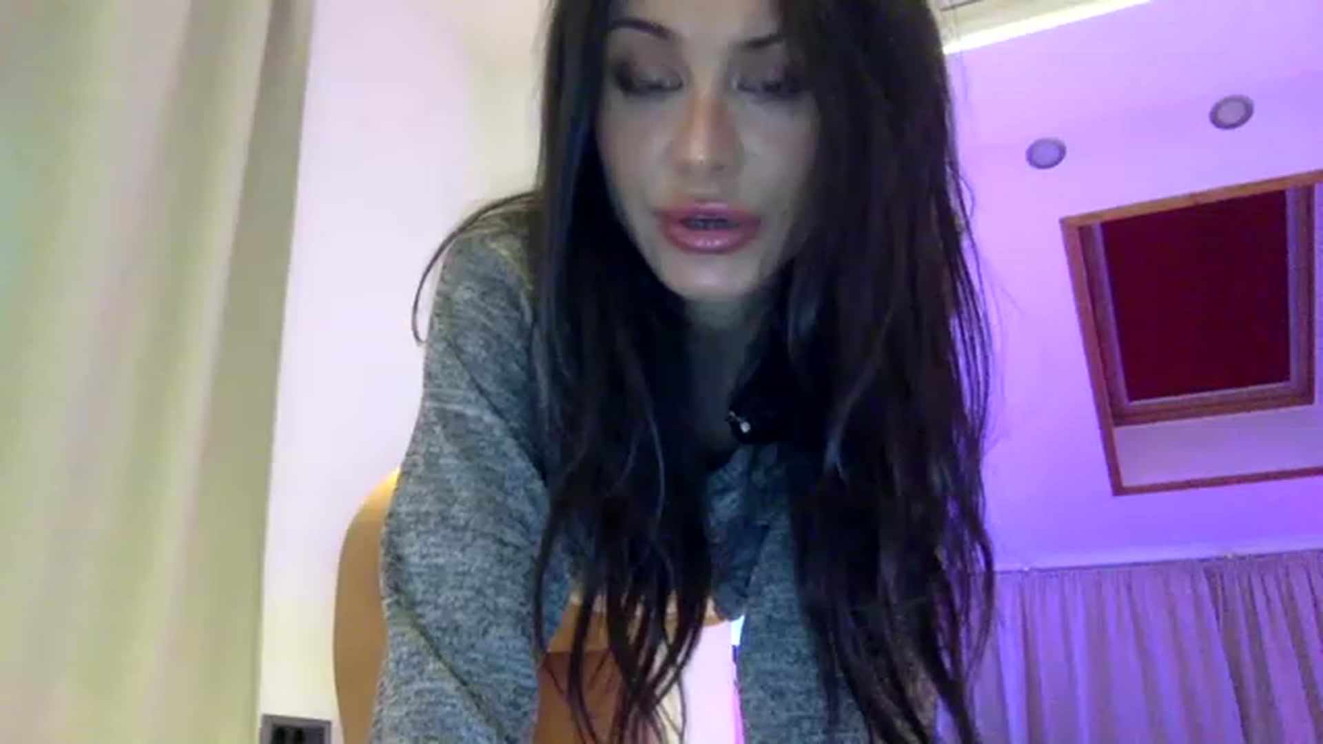Gallery image thumbnail from AnnieRose__'s myfreecams stream on, 12/11/2022, 10:28 image 8 of 20