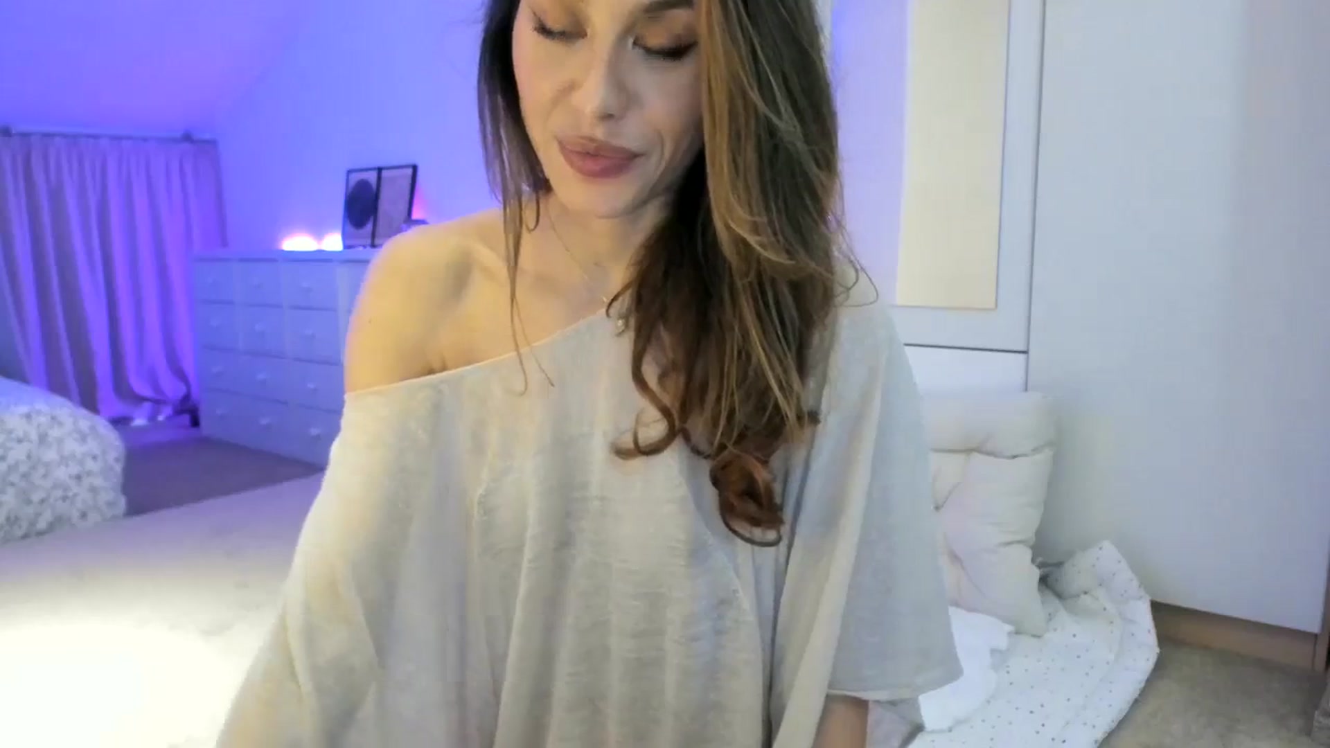 Gallery image thumbnail from AnnieRose__'s myfreecams stream on, 11/03/2023, 05:57 image 8 of 20