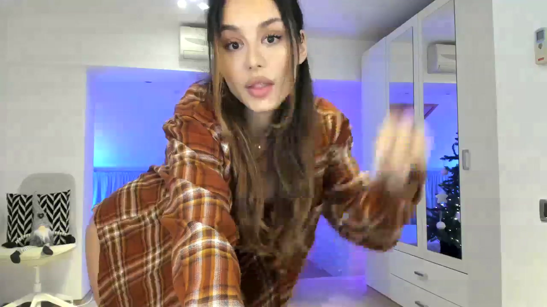 Gallery image thumbnail from AnnieRose__'s myfreecams stream on, 12/12/2023, 02:11 image 13 of 20