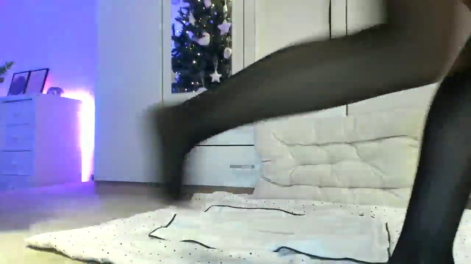 Gallery image thumbnail from AnnieRose__'s myfreecams stream on, 12/12/2023, 05:57 image 14 of 20
