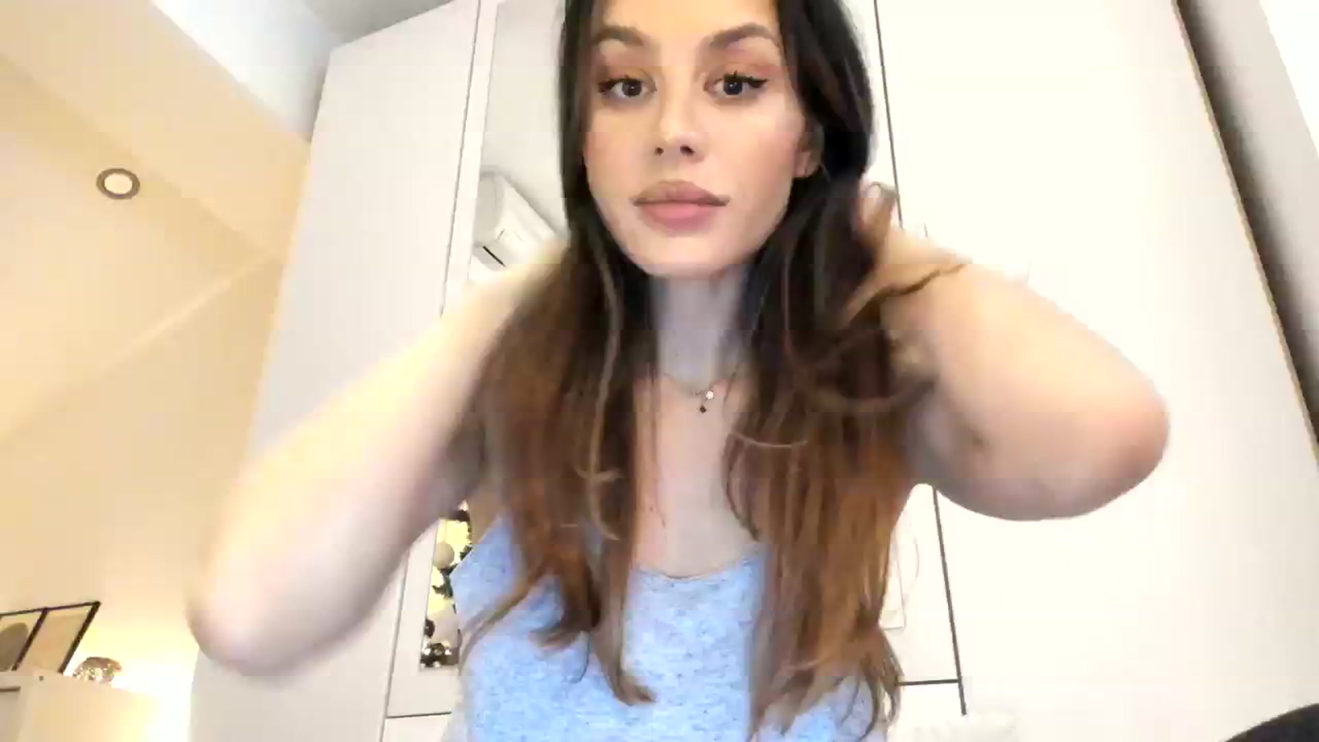 Gallery image thumbnail from AnnieRose__'s myfreecams stream on, 12/17/2023, 08:19 image 8 of 20