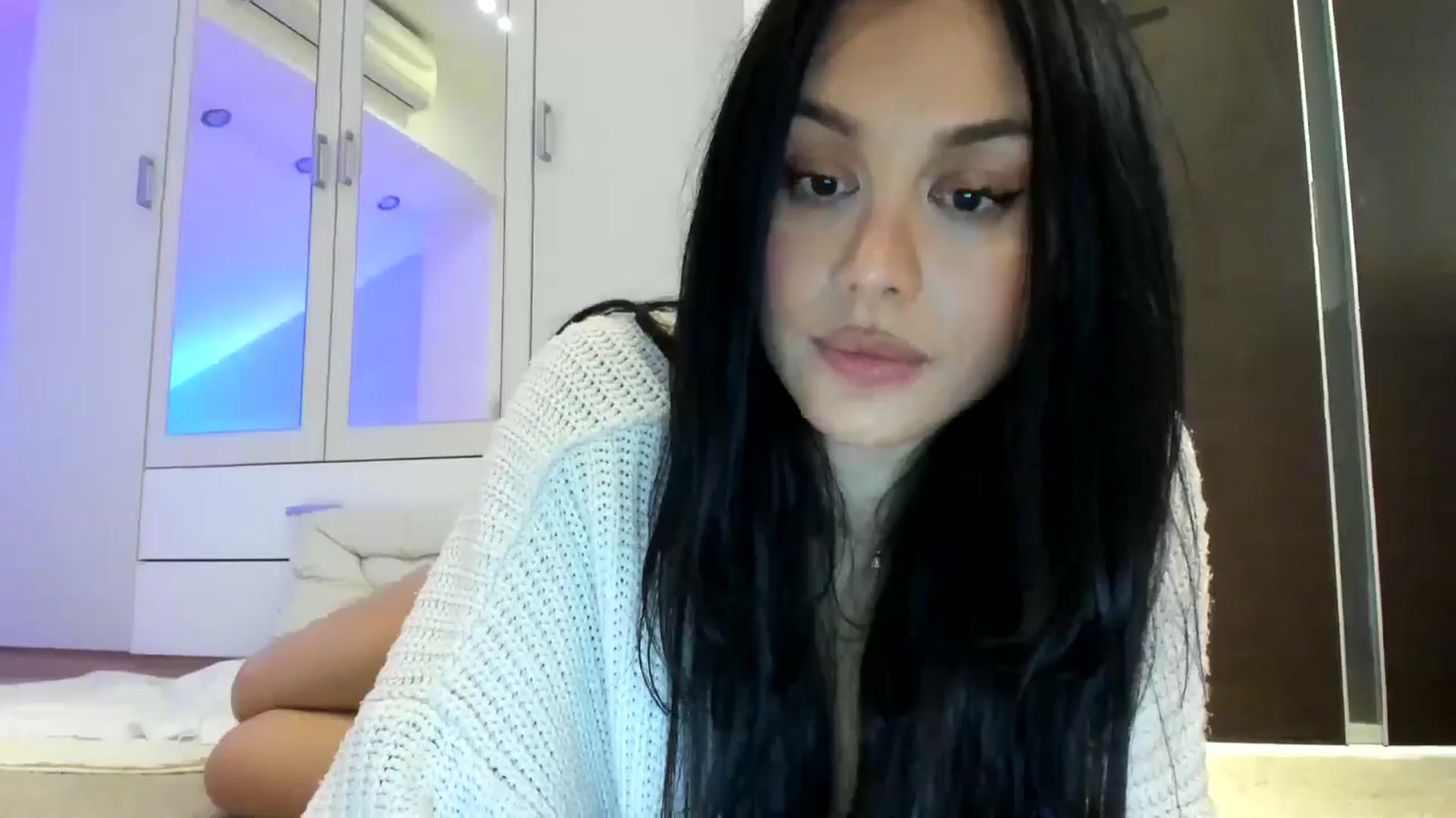 Gallery image thumbnail from AnnieRose__'s myfreecams stream on, 05/26/2024, 07:45 image 7 of 20