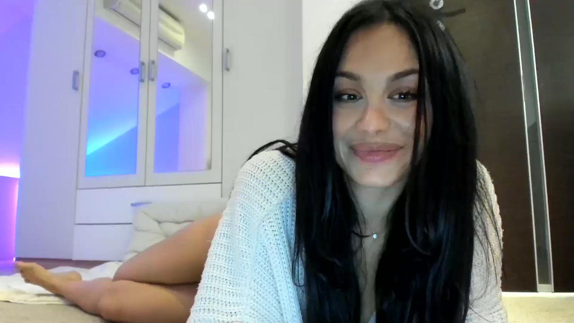 Gallery image thumbnail from AnnieRose__'s myfreecams stream on, 05/26/2024, 07:45 image 2 of 20
