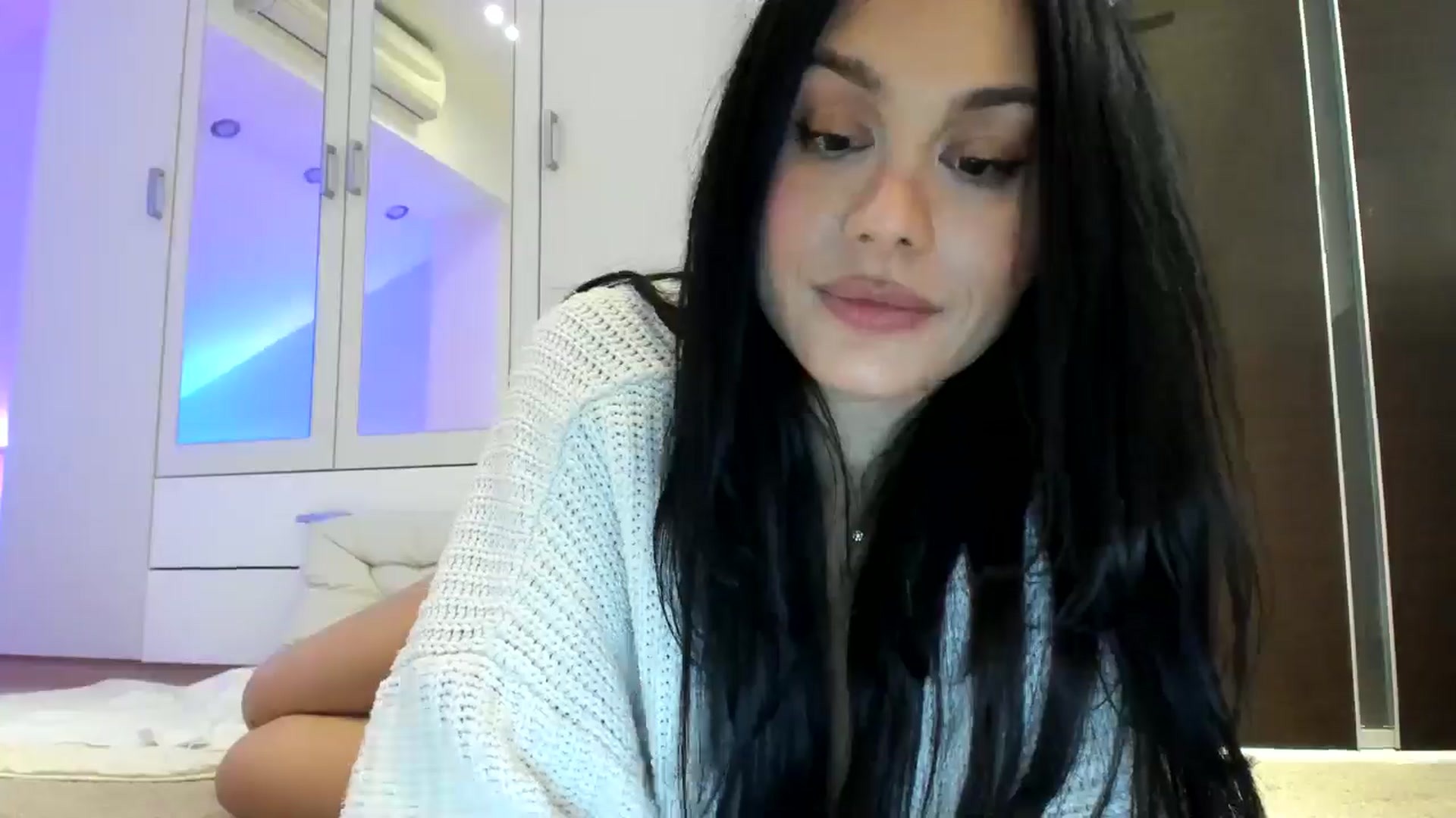 Gallery image thumbnail from AnnieRose__'s myfreecams stream on, 05/26/2024, 07:45 image 5 of 20