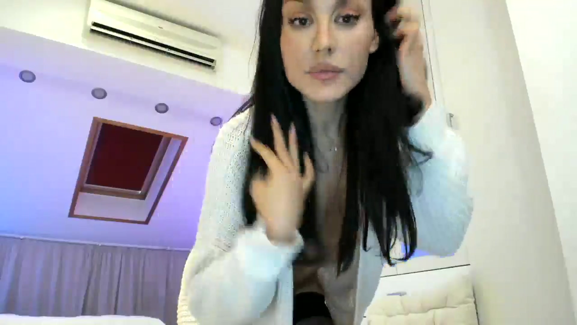 Gallery image thumbnail from AnnieRose__'s myfreecams stream on, 06/24/2024, 12:47 image 10 of 20