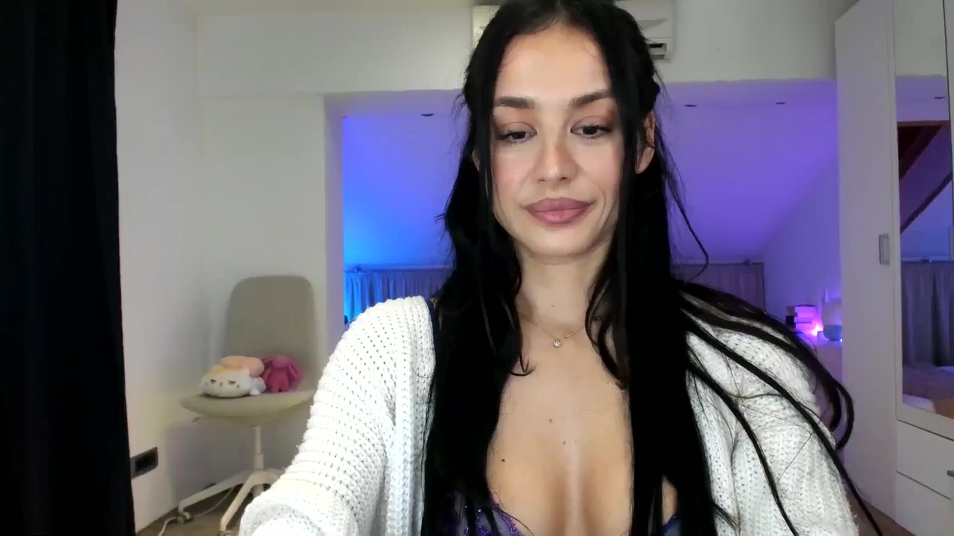 Gallery image thumbnail from AnnieRose__'s myfreecams stream on, 11/12/2024, 05:46 image 13 of 20