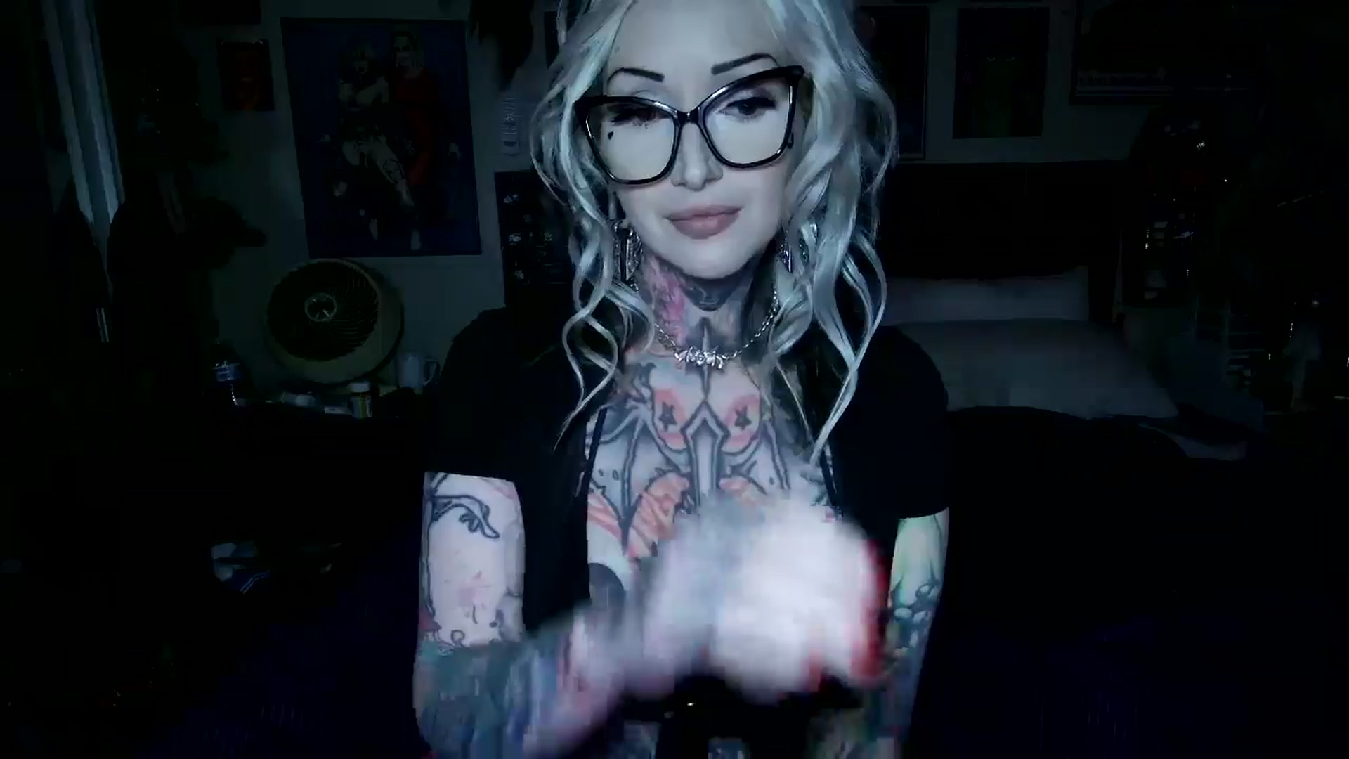 Gallery image thumbnail from AnnieTerror's myfreecams stream on, 10/05/2025, 24:37 image 13 of 20