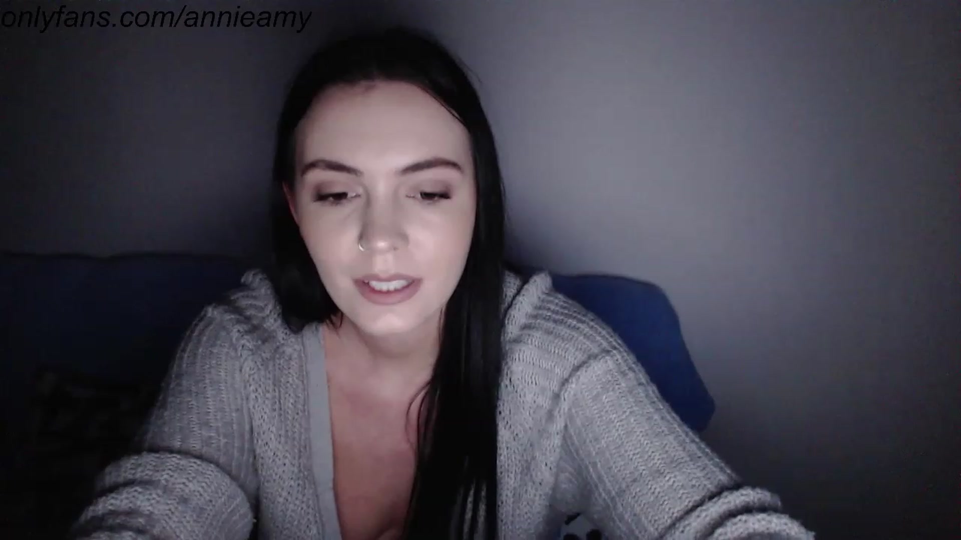 Gallery image thumbnail from Annie_Amy's myfreecams stream on, 11/26/2022, 15:08 image 9 of 20