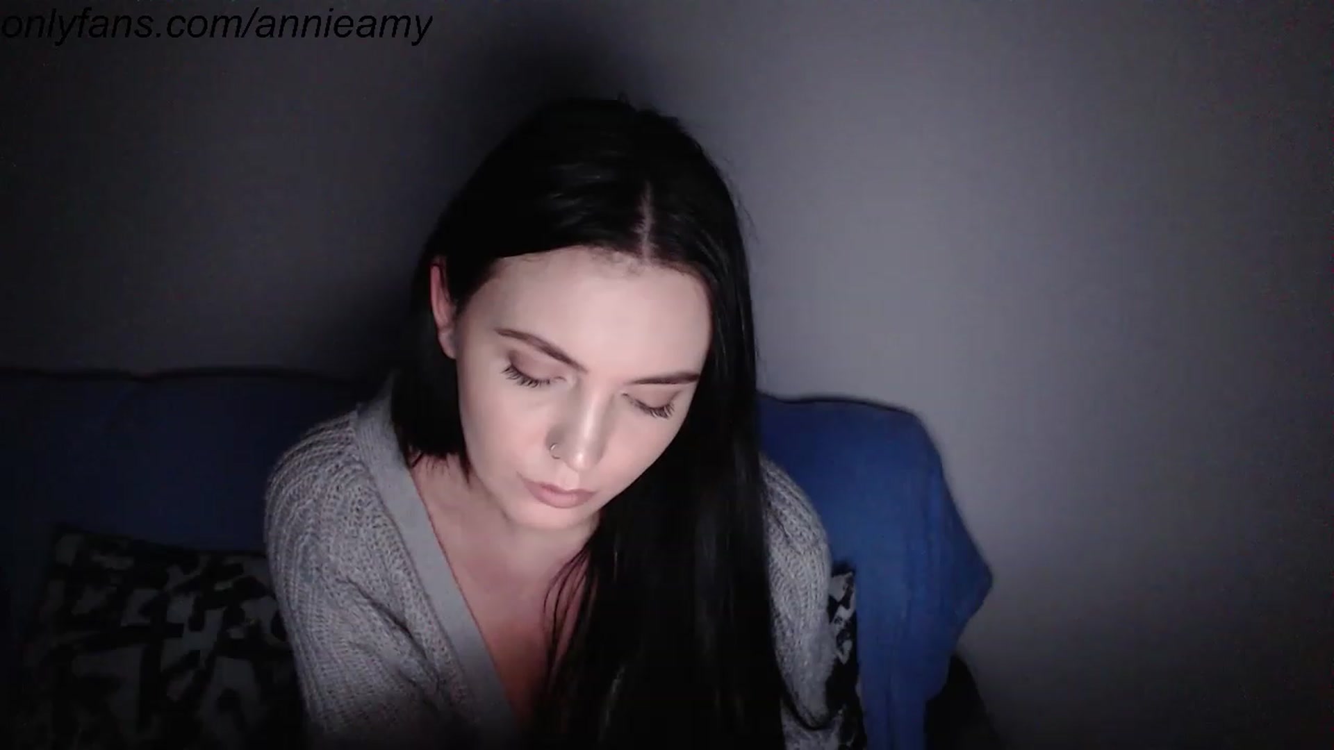 Gallery image thumbnail from Annie_Amy's myfreecams stream on, 11/26/2022, 15:08 image 13 of 20