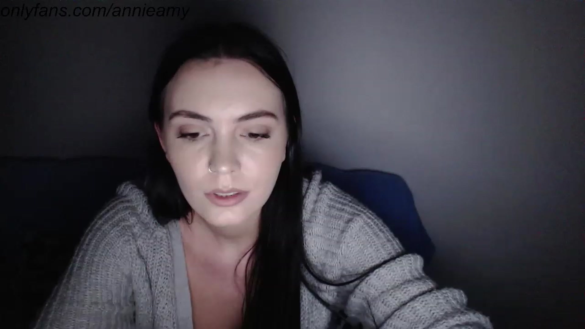 Gallery image thumbnail from Annie_Amy's myfreecams stream on, 11/26/2022, 15:08 image 15 of 20