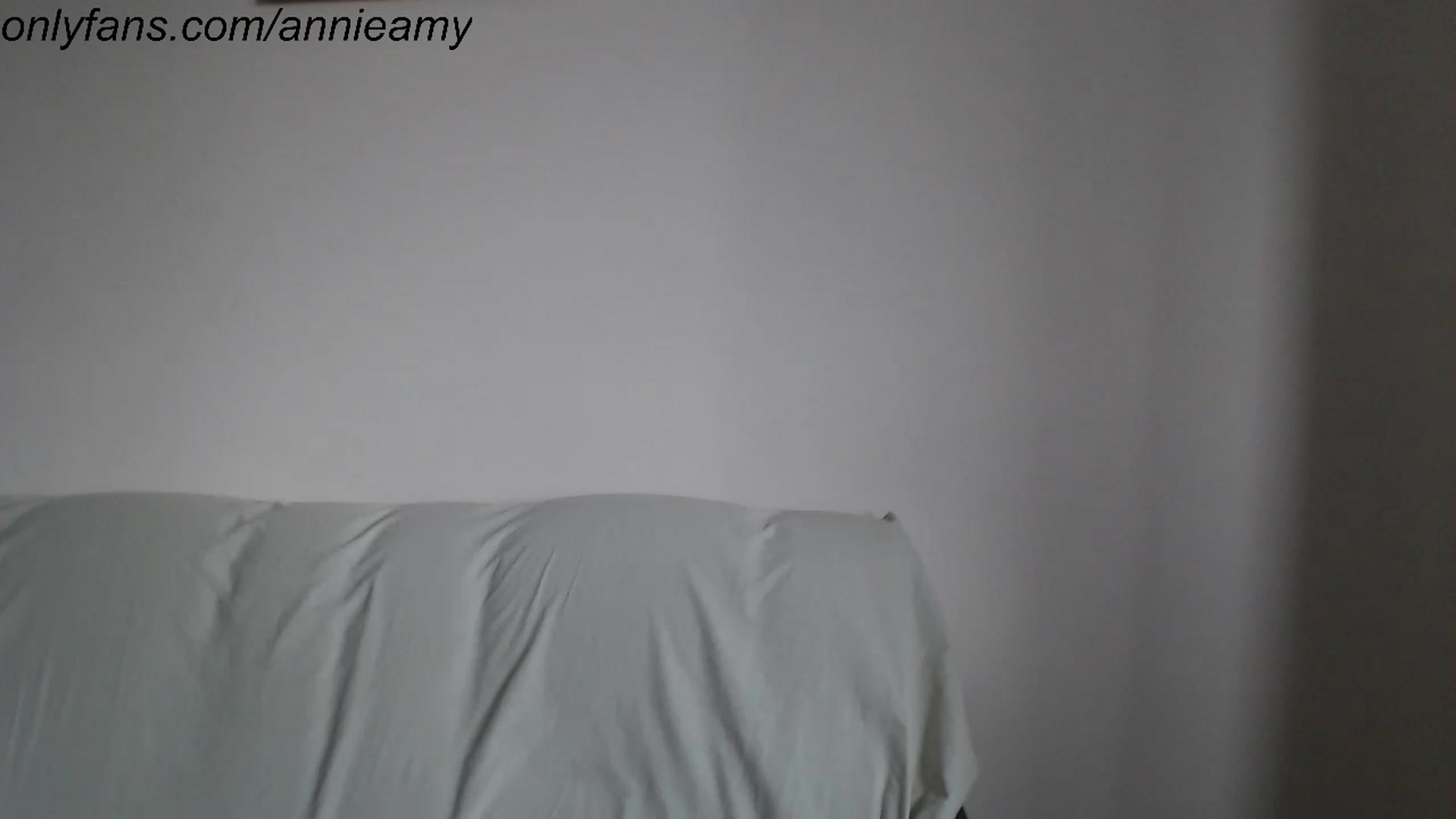 Gallery image thumbnail from Annie_Amy's myfreecams stream on, 08/16/2023, 14:14 image 12 of 20