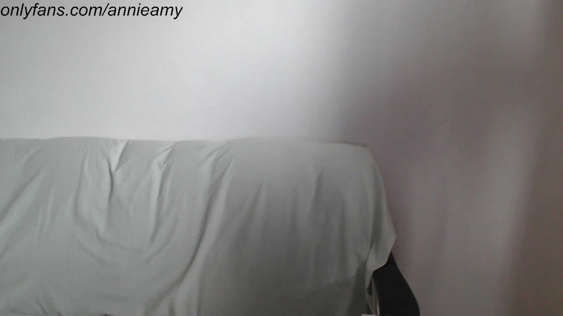 Gallery image thumbnail from Annie_Amy's myfreecams stream on, 08/21/2023, 15:12 image 6 of 20