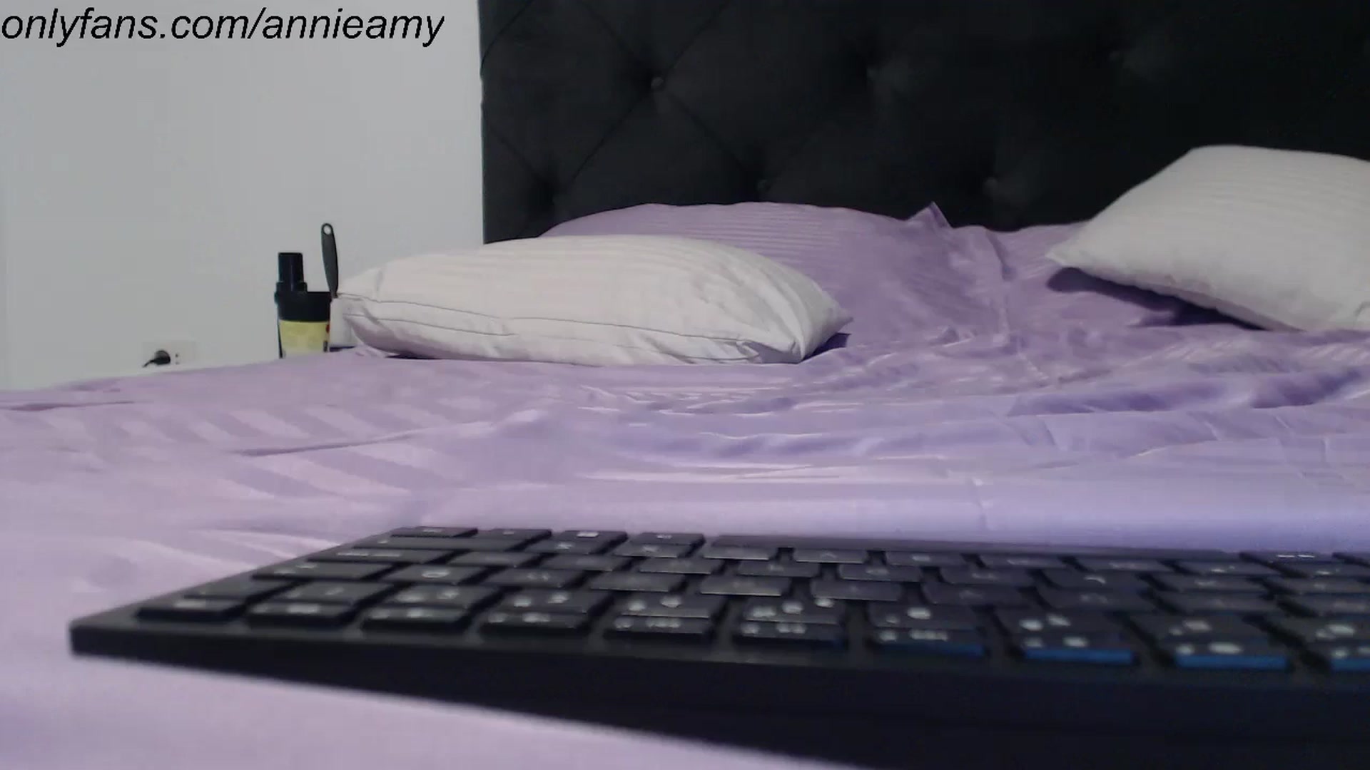 Gallery image thumbnail from Annie_Amy's myfreecams stream on, 09/19/2023, 17:35 image 2 of 20