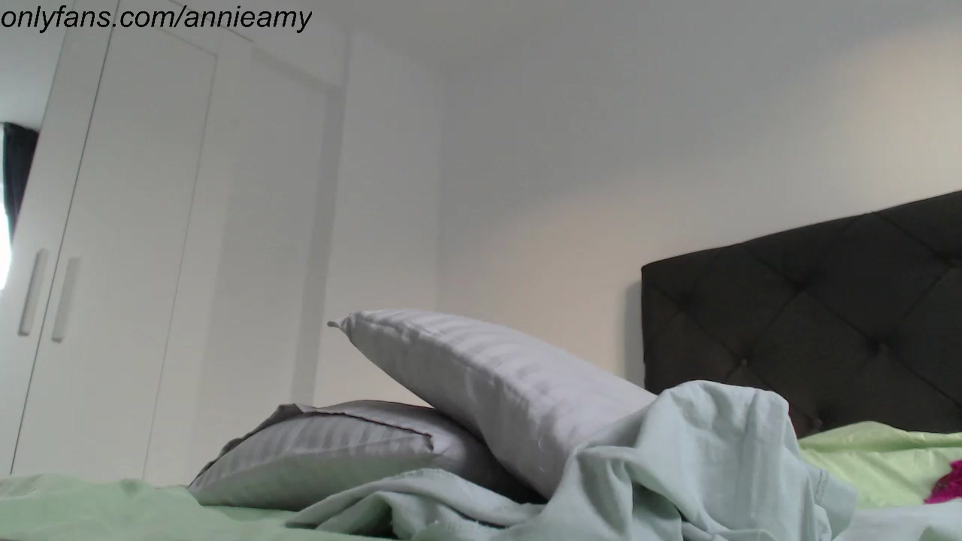 Gallery image thumbnail from Annie_Amy's myfreecams stream on, 09/30/2023, 16:31 image 6 of 20
