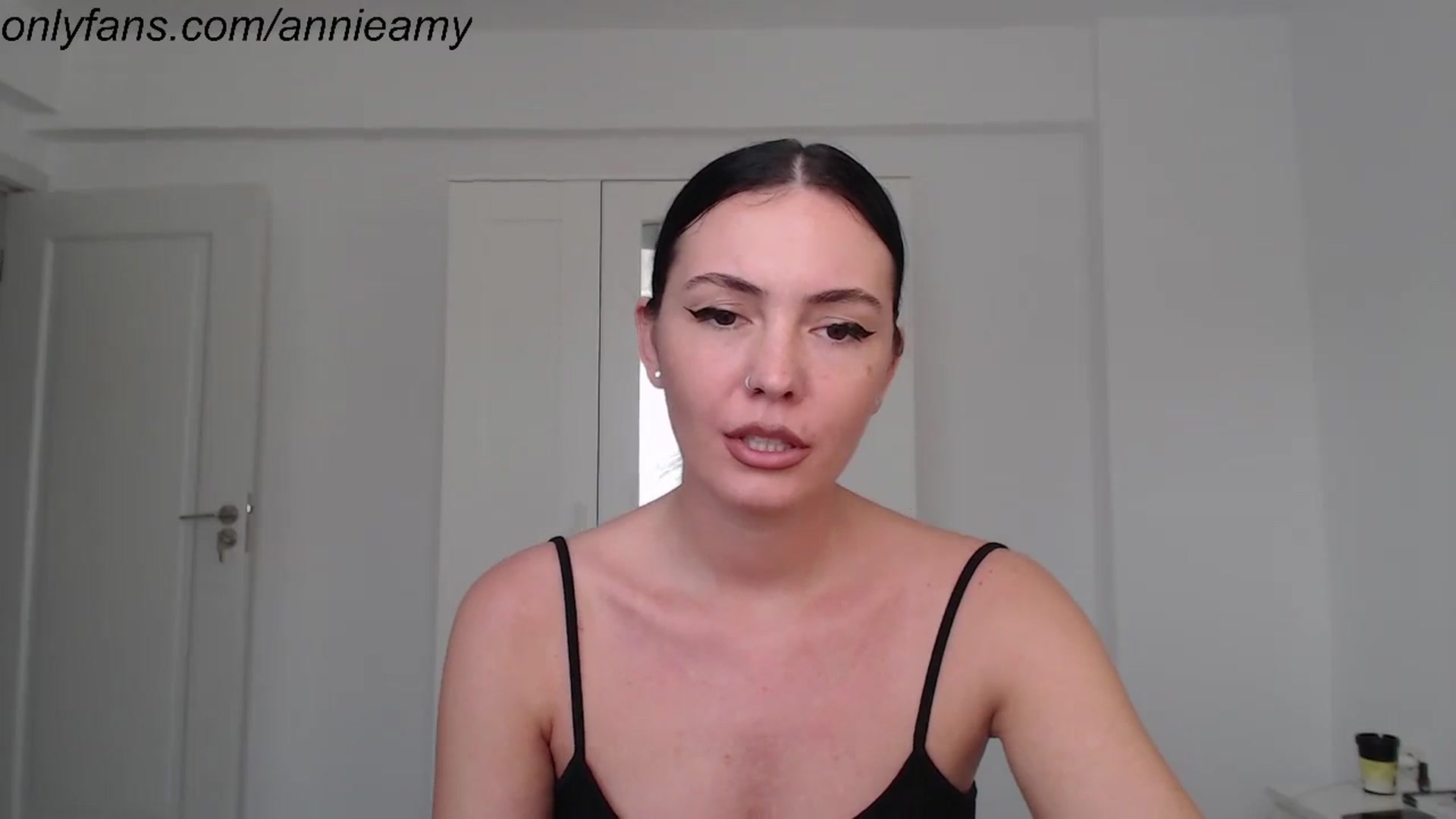 Gallery image thumbnail from Annie_Amy's myfreecams stream on, 10/31/2023, 13:51 image 19 of 20