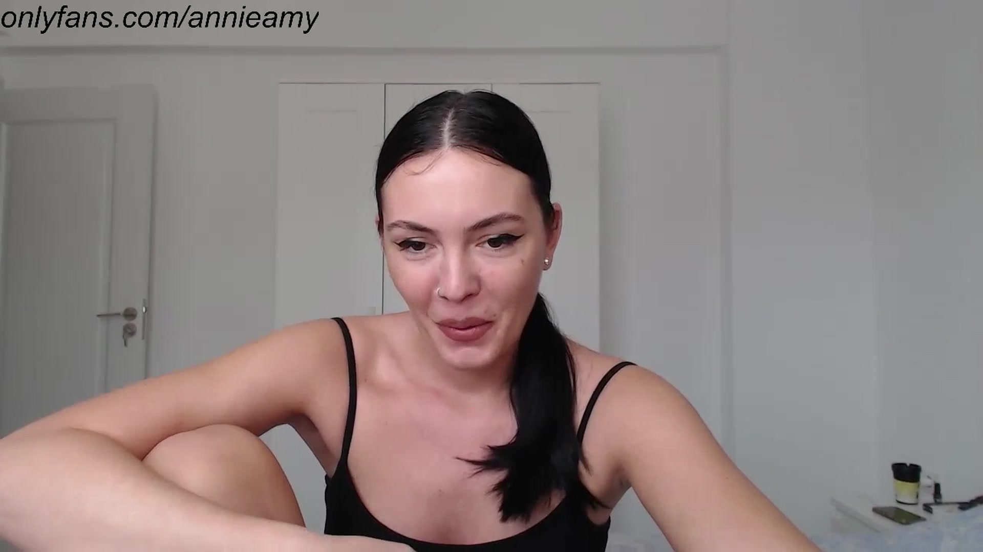 Gallery image thumbnail from Annie_Amy's myfreecams stream on, 10/31/2023, 13:51 image 5 of 20