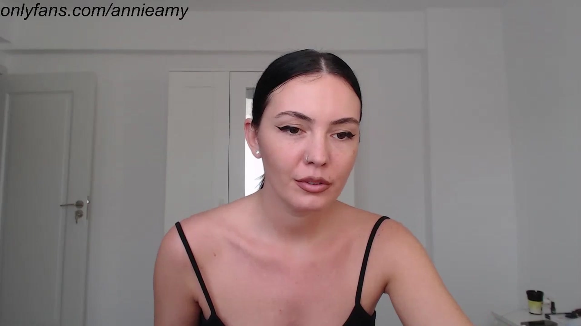 Gallery image thumbnail from Annie_Amy's myfreecams stream on, 10/31/2023, 13:51 image 17 of 20