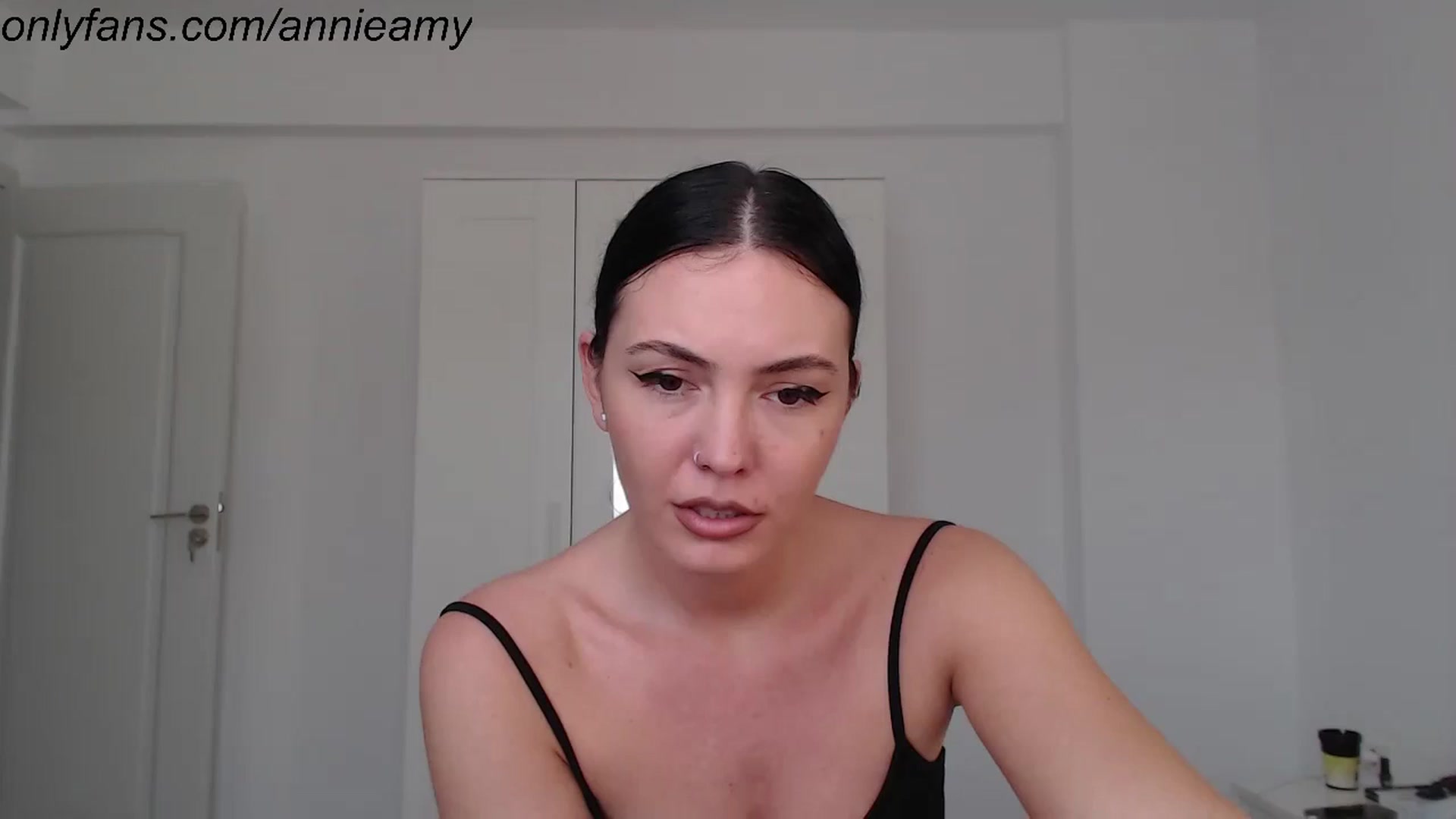 Gallery image thumbnail from Annie_Amy's myfreecams stream on, 10/31/2023, 13:51 image 15 of 20