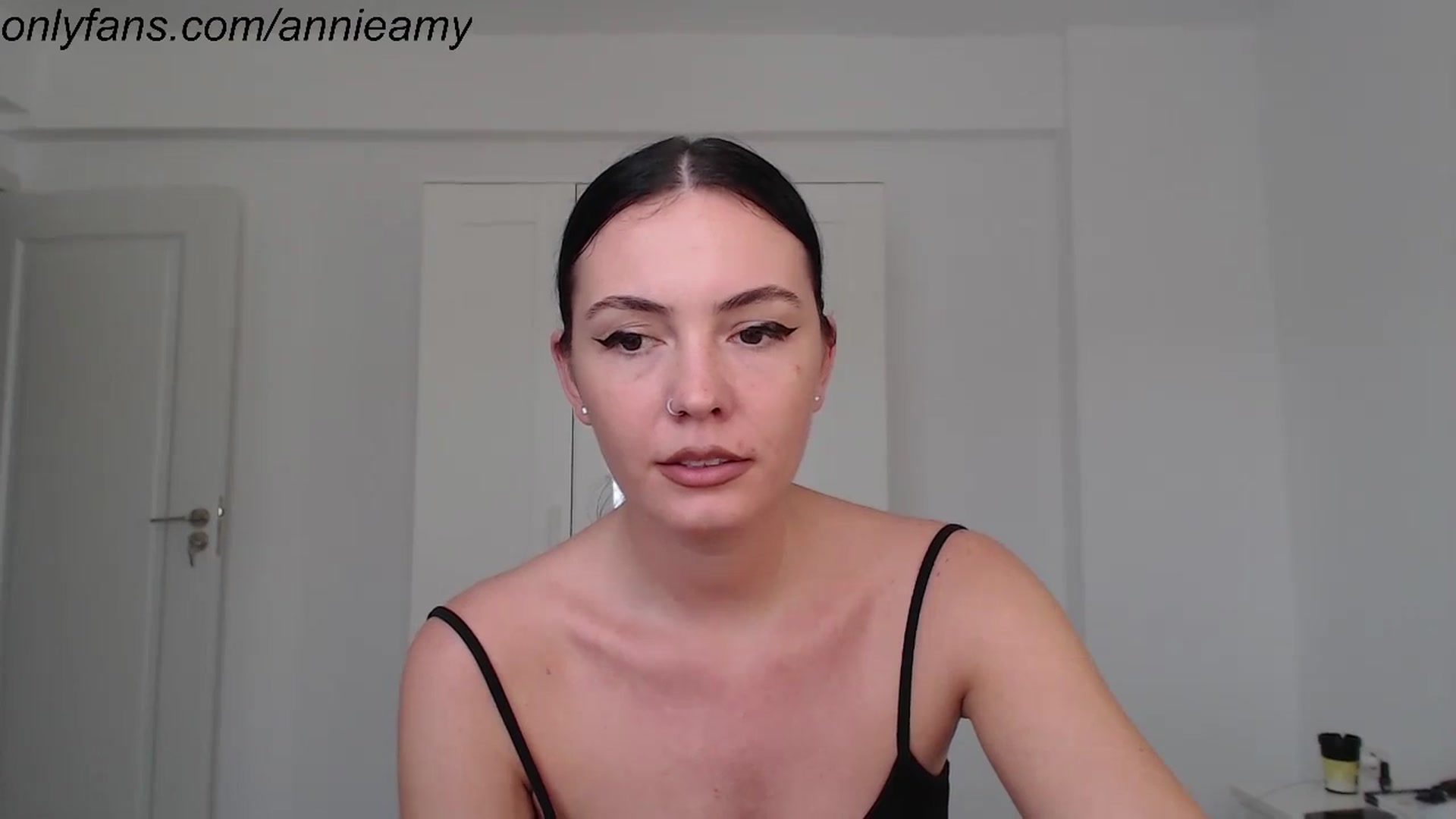 Gallery image thumbnail from Annie_Amy's myfreecams stream on, 10/31/2023, 13:51 image 16 of 20