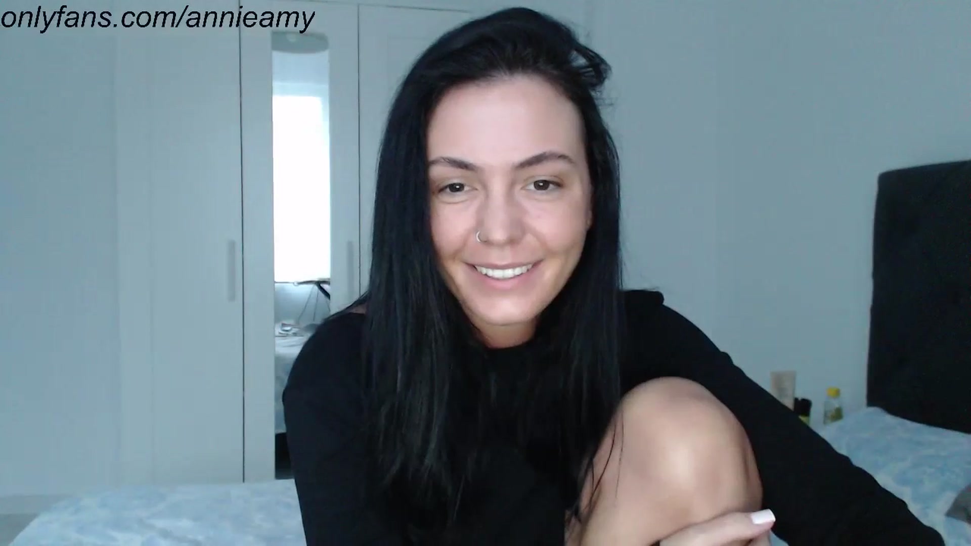Gallery image thumbnail from Annie_Amy's myfreecams stream on, 02/25/2024, 16:18 image 16 of 20