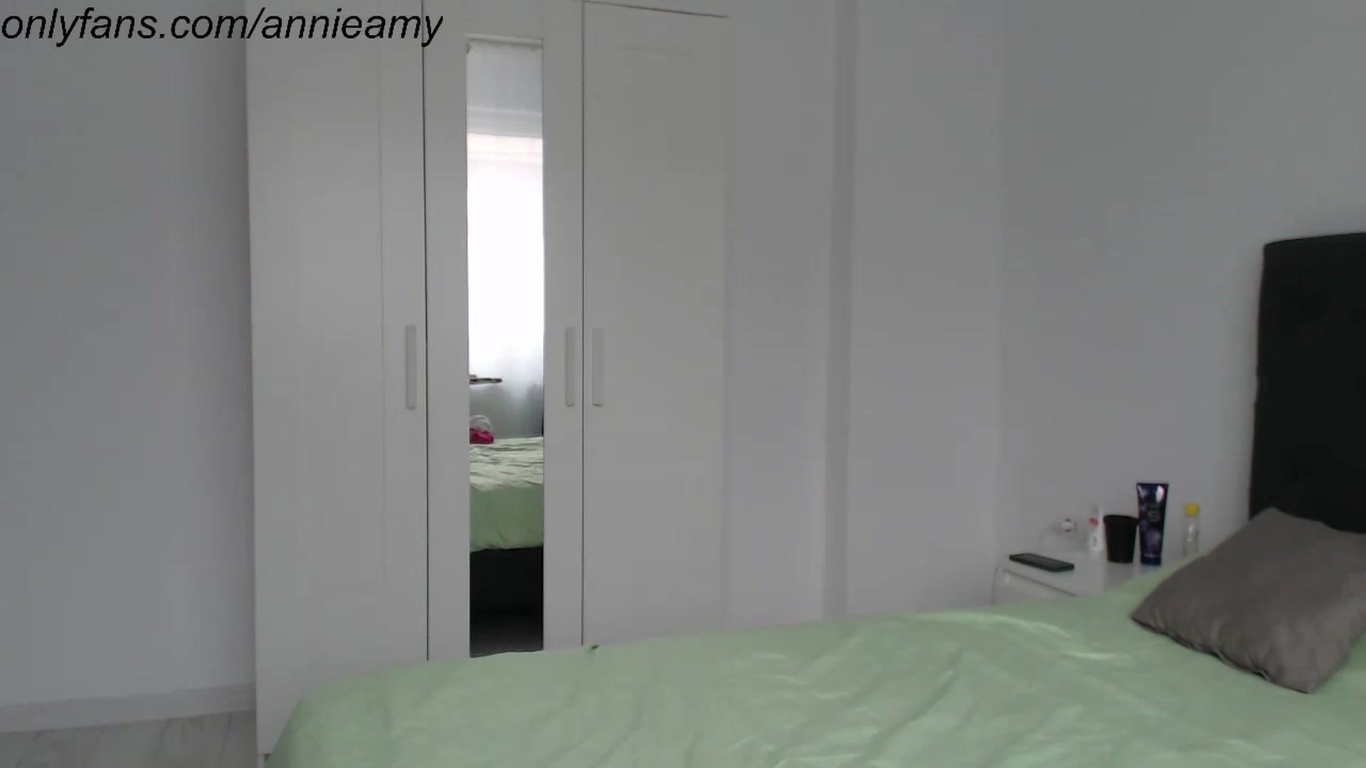 Gallery image thumbnail from Annie_Amy's myfreecams stream on, 02/29/2024, 14:44 image 10 of 20
