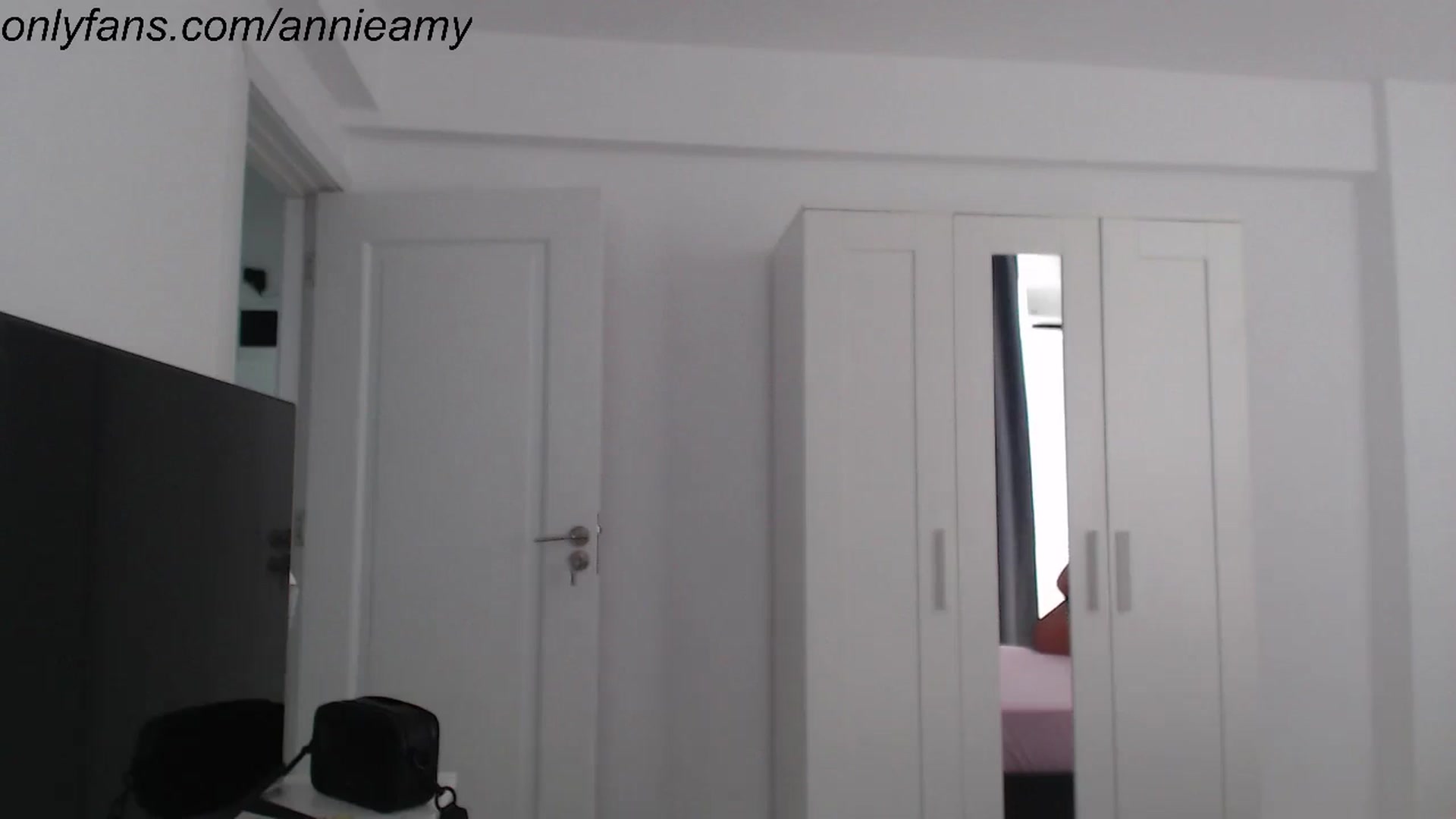 Gallery image thumbnail from Annie_Amy's myfreecams stream on, 08/15/2024, 13:53 image 17 of 20